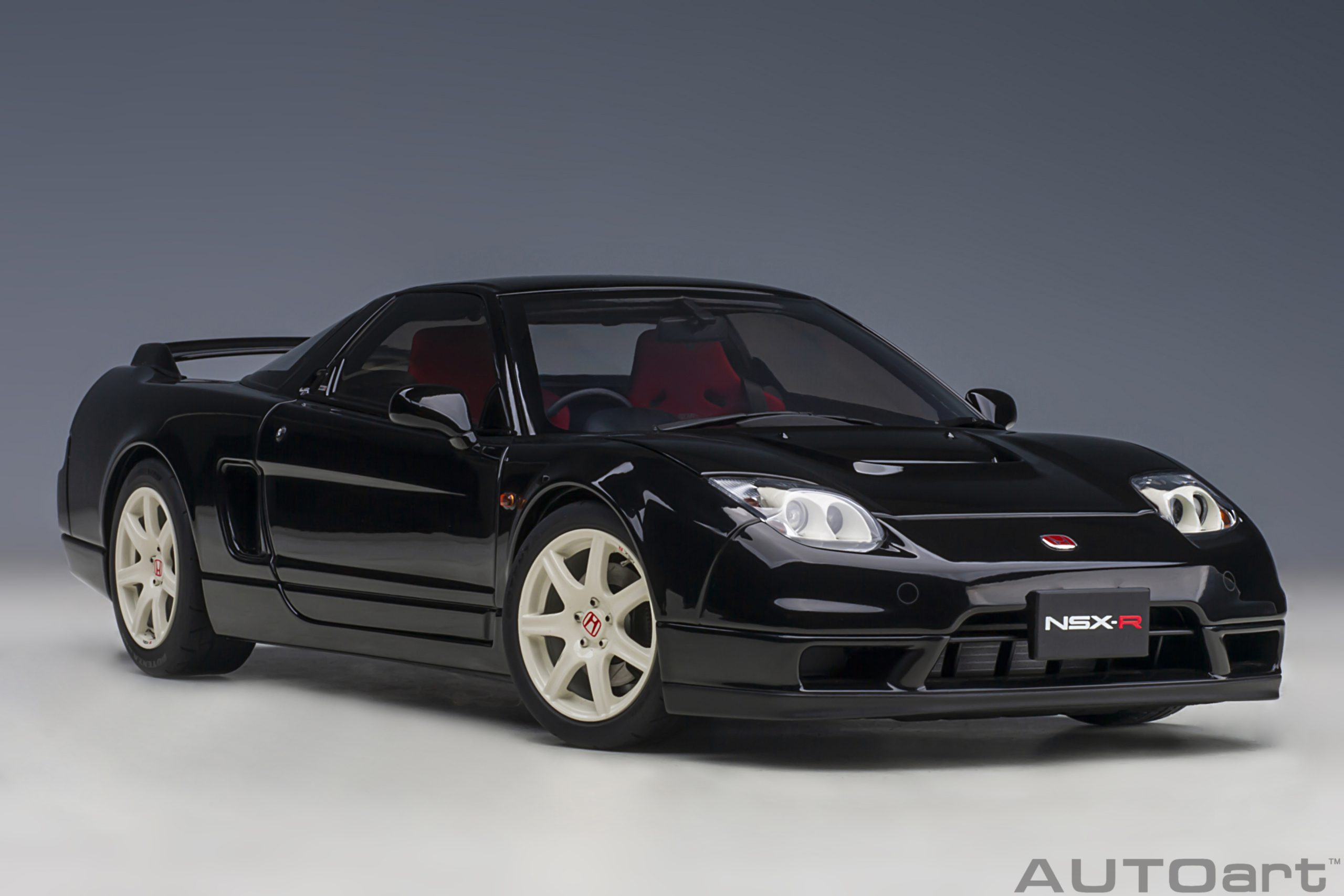 AUTOart Honda NSX-R (NA2) 2019 1:18 - Berlina Black - Image 14