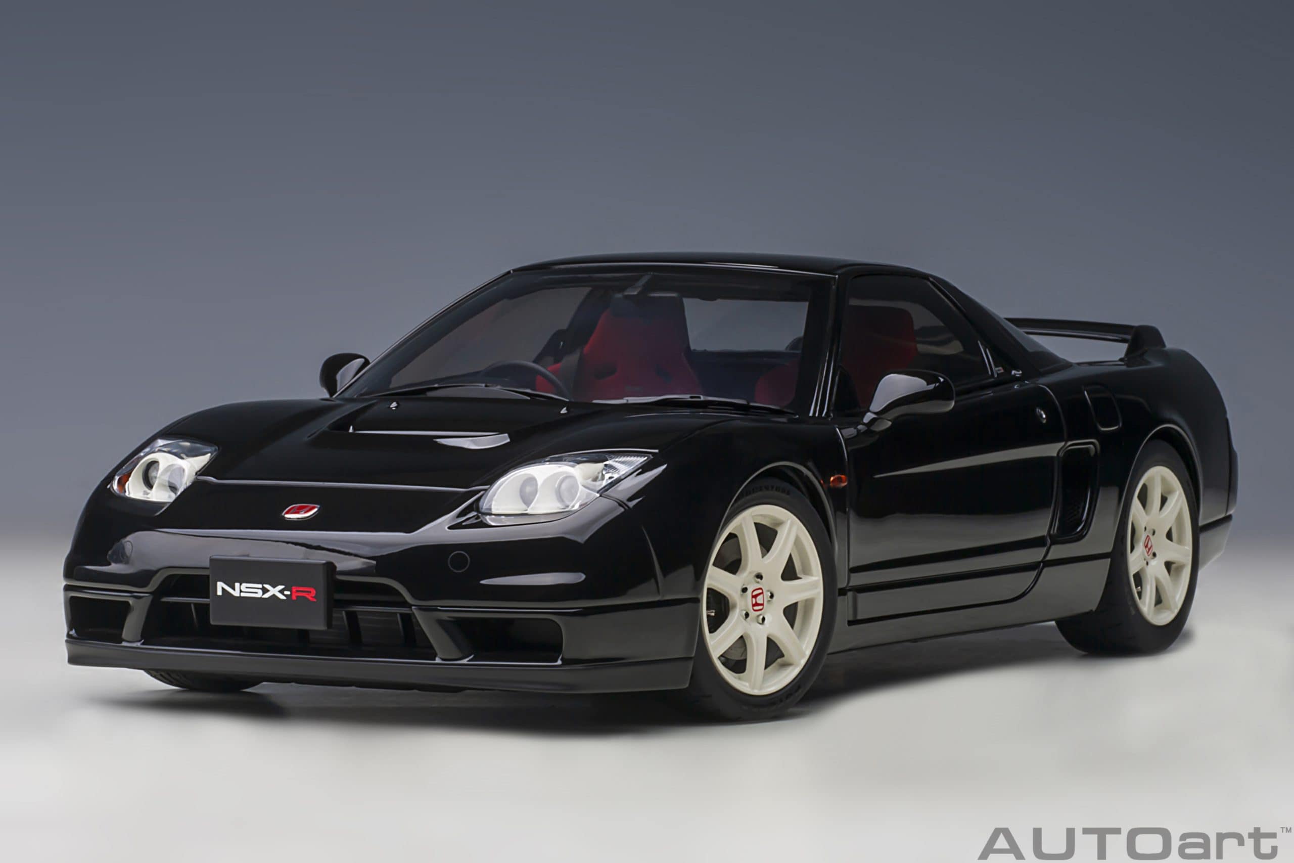 AUTOart ホンダ NSX-R (NA2) 2019 1:18 - ベルリナブラック - modelcars24