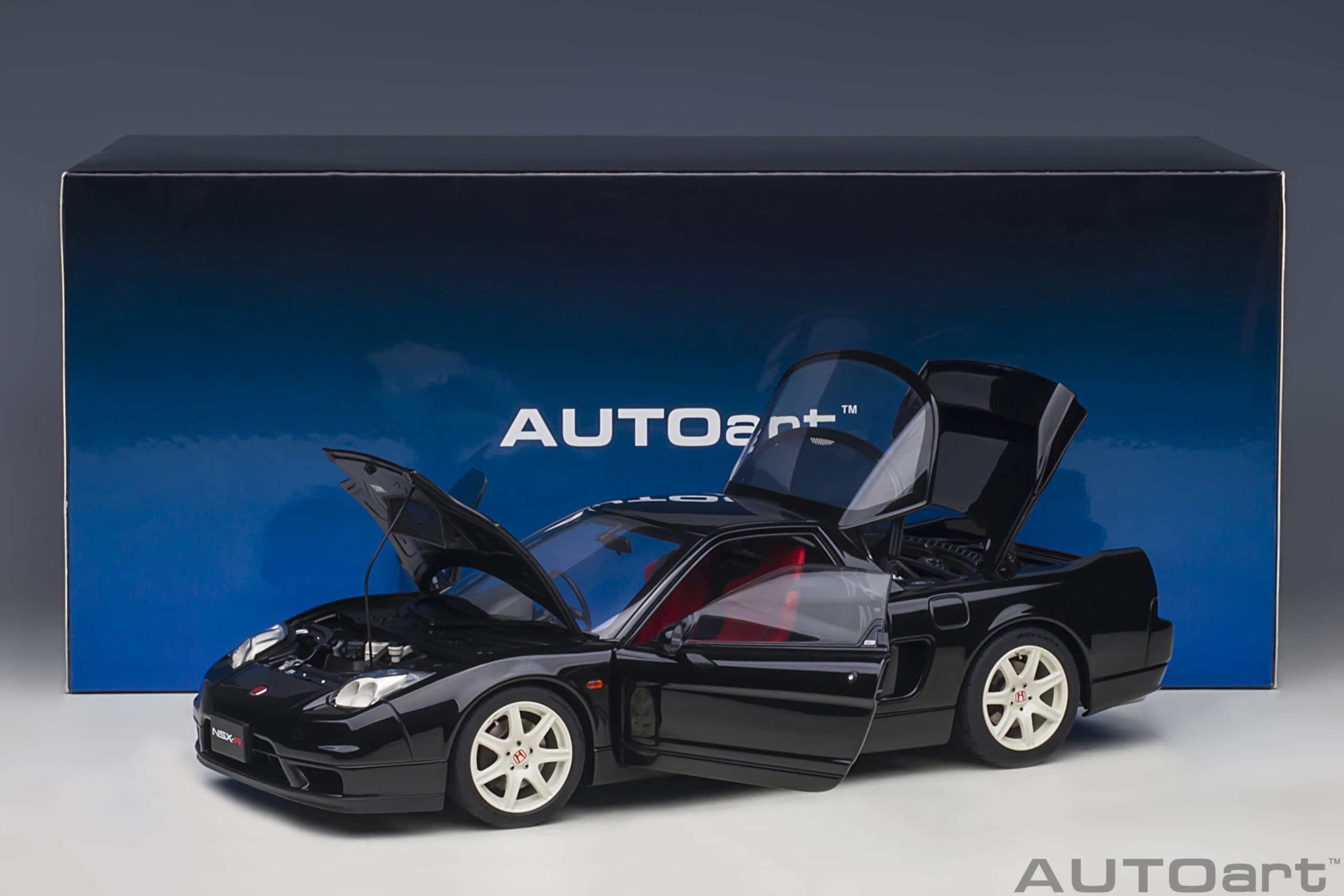 AUTOart Honda NSX-R (NA2) 2019 1:18 - Berlina Black - Image 18