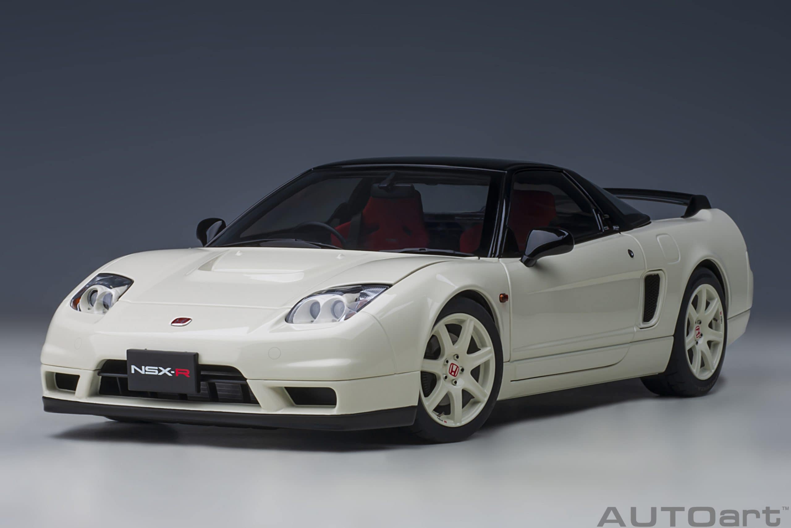 AUTOart Honda NSX-R (NA2) 2019 1:18 - Championship White - Immagine 17