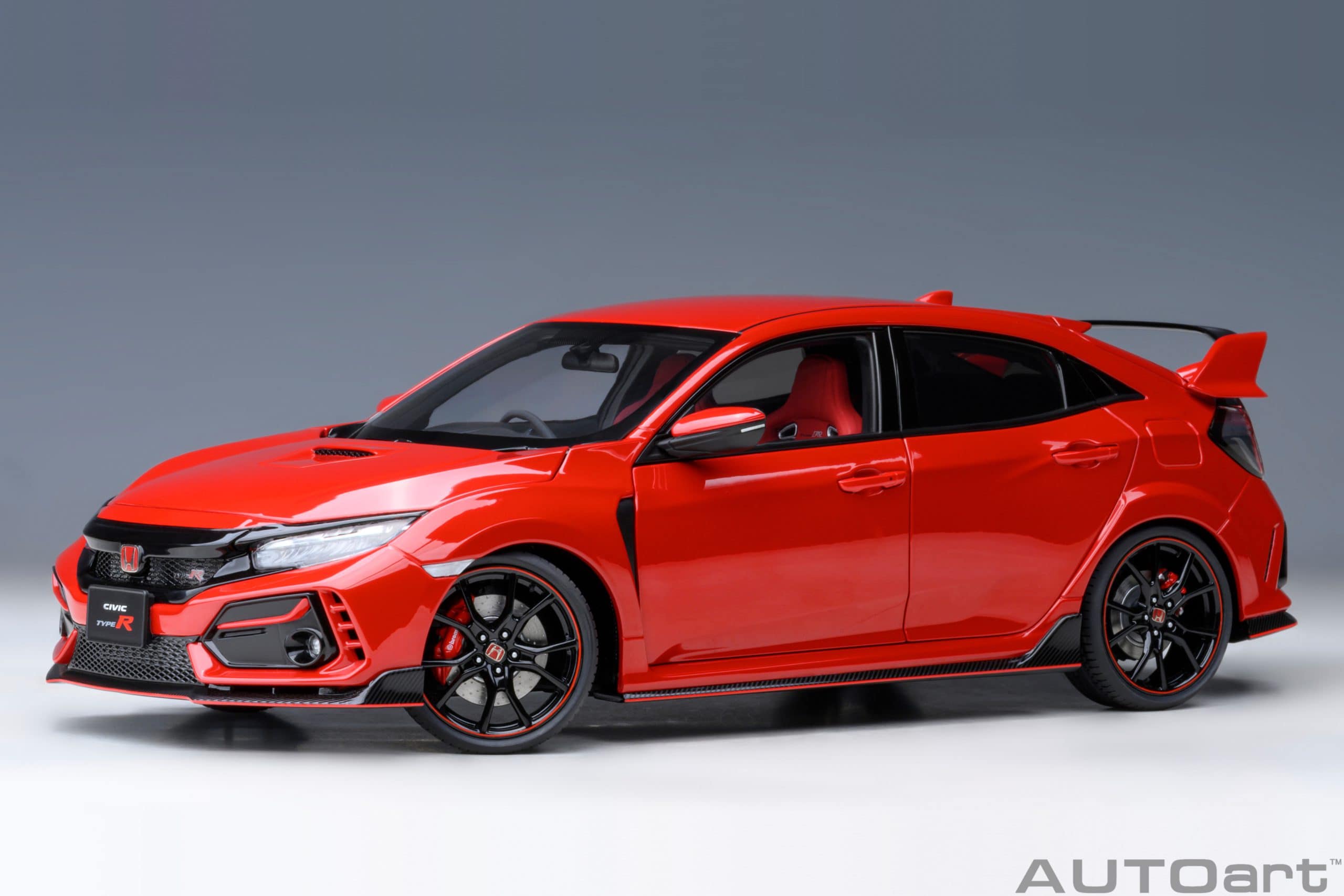 AUTOart Honda Civic Type R (FK 8) 2021 1:18 - Flame Red