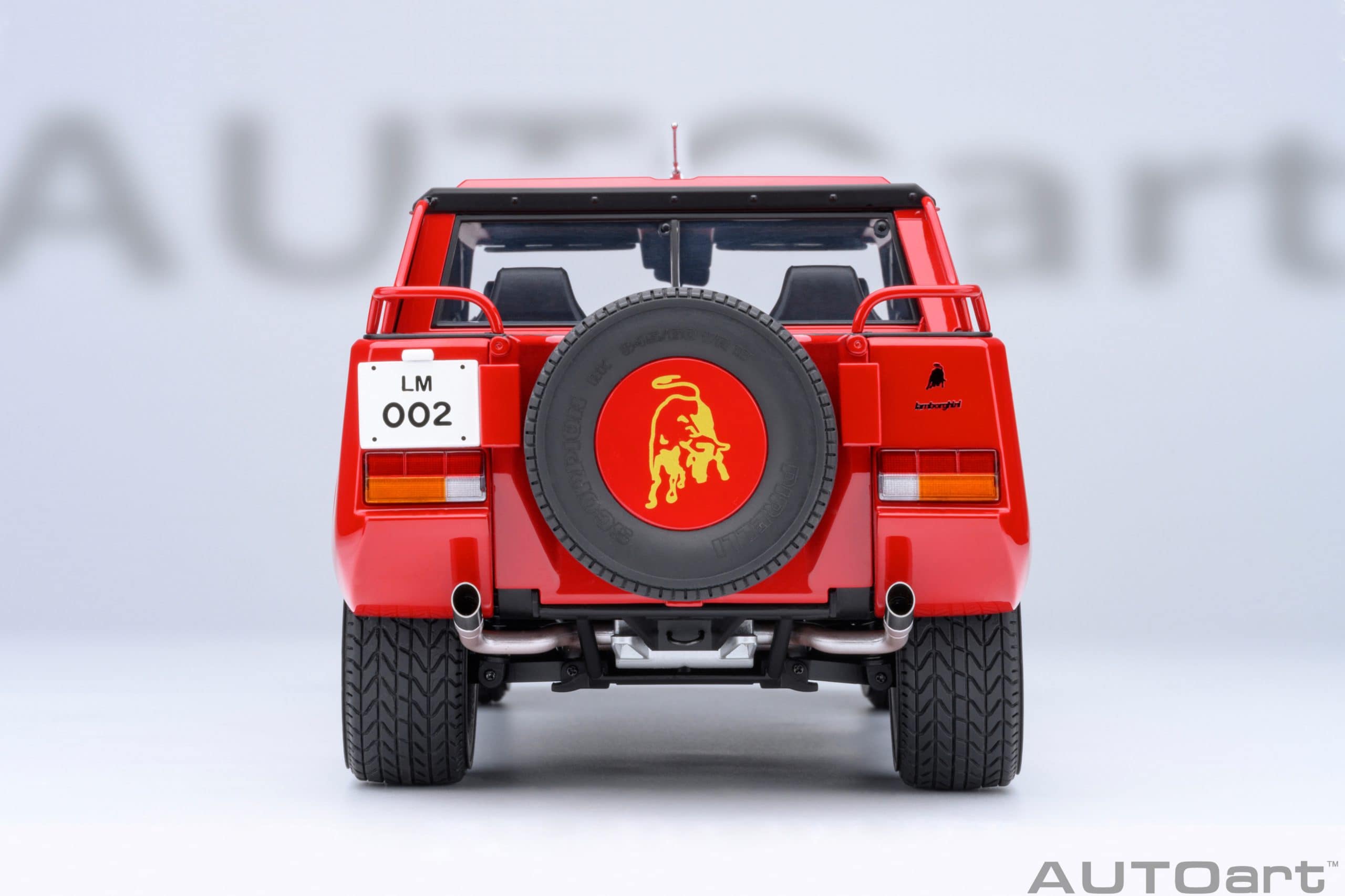 AUTOart Lamborghini LM002 1:18 - Seville Red - Image 6