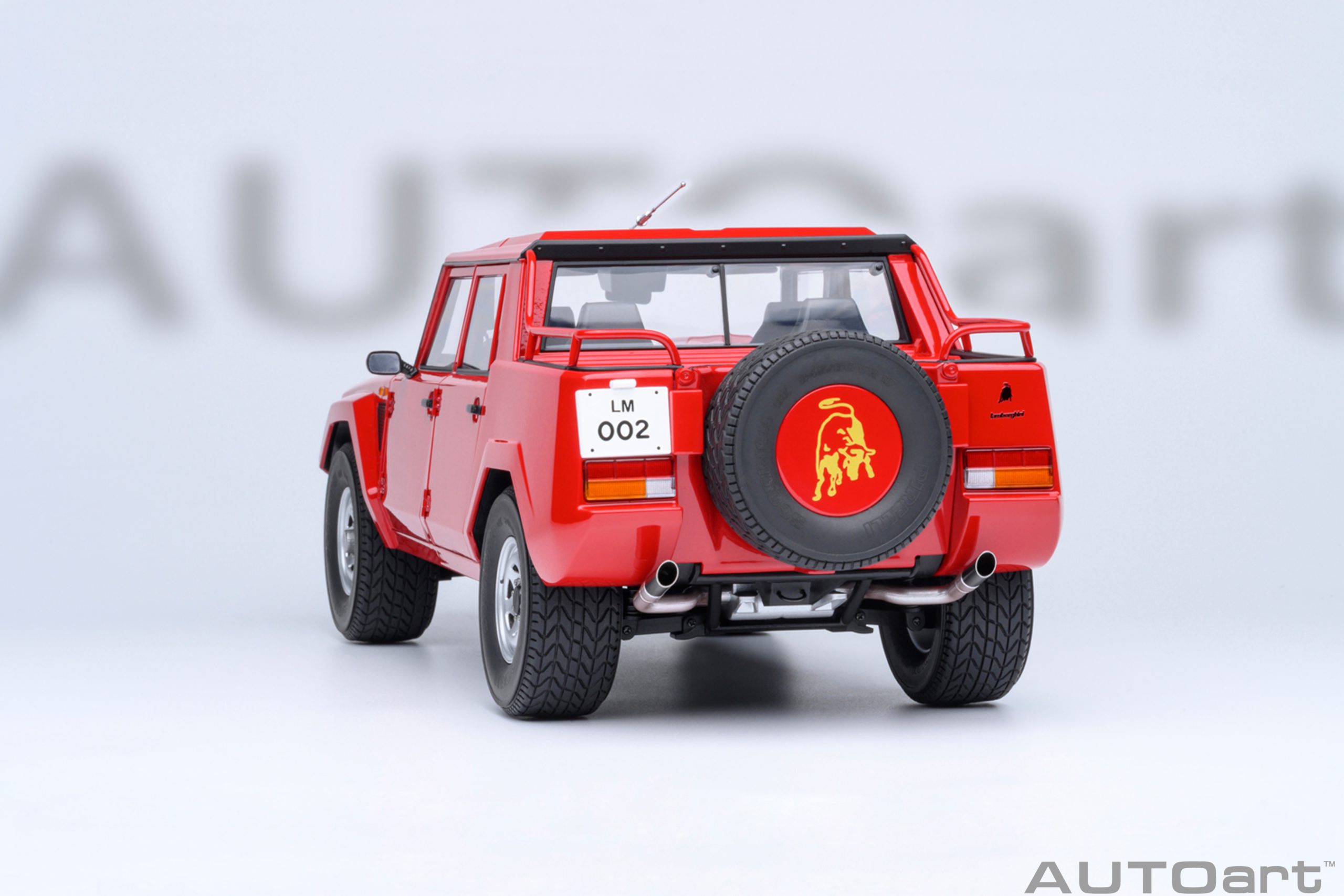 AUTOart Lamborghini LM002 1:18 - Seville Red - Image 20