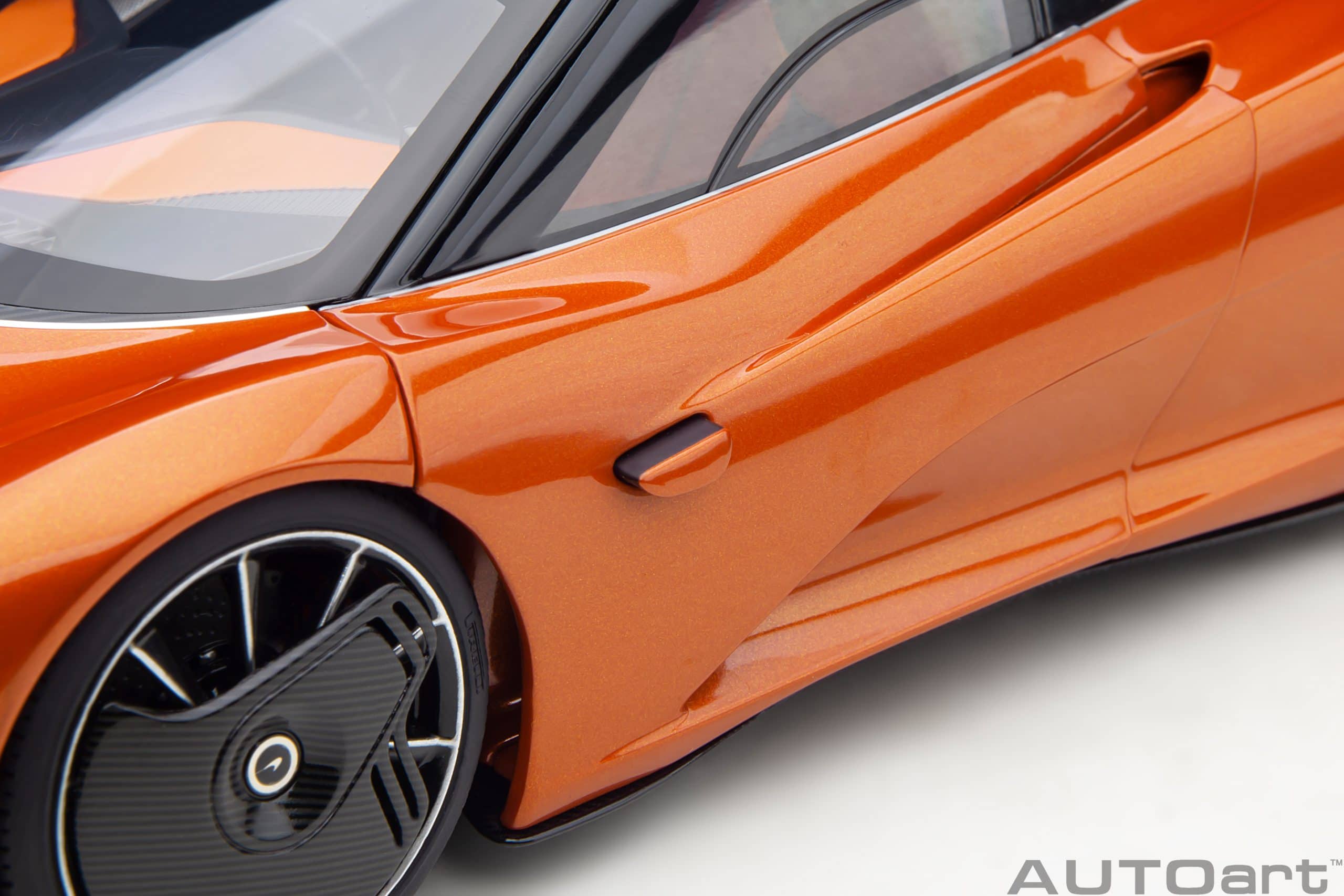 AUTOart McLaren Speedtail 1:18 - Volcano Orange - Image 13