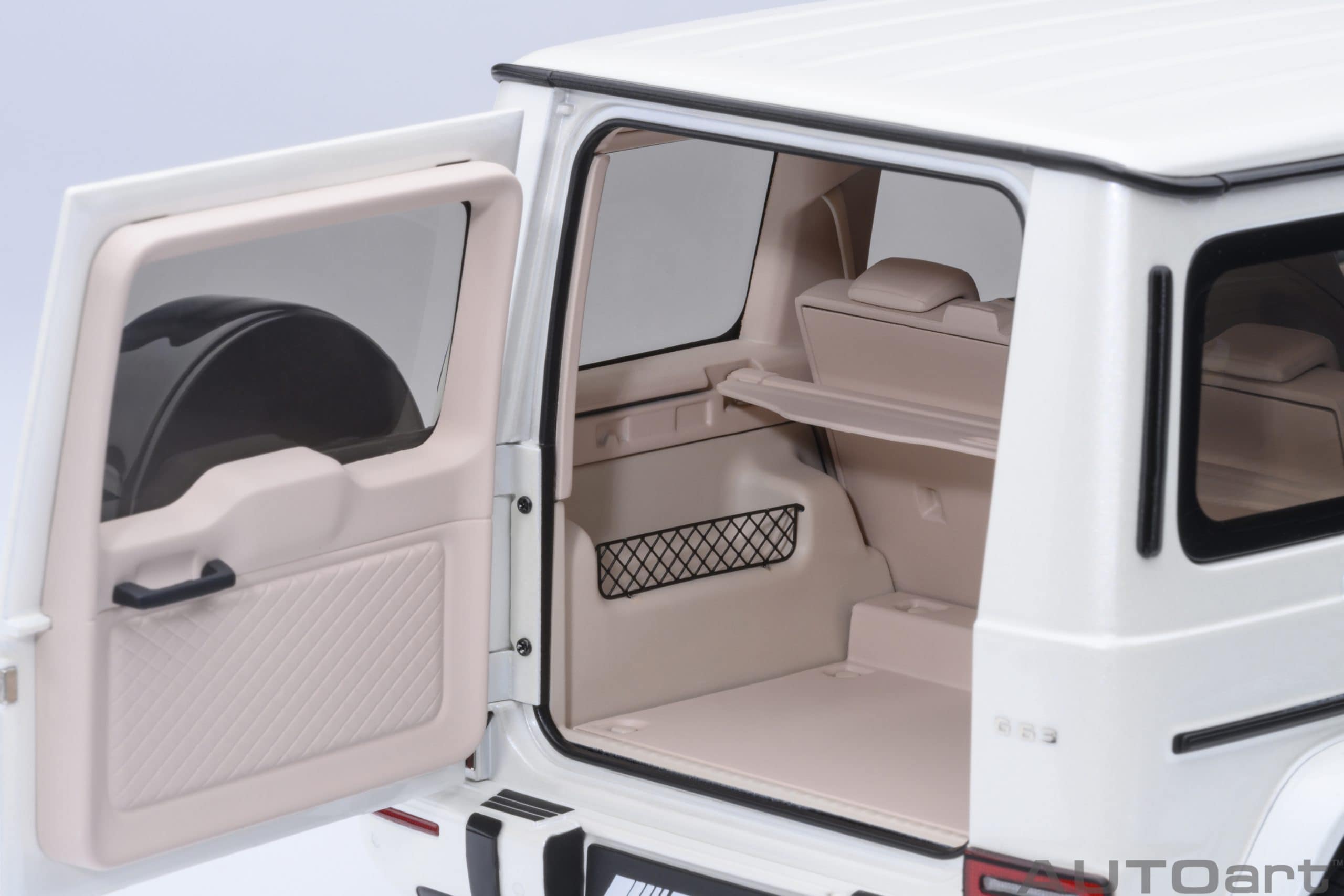 AUTOart Mercedes-AMG G63 2019 1:18 - Designo Brilliant White Metallic - Imagen 13