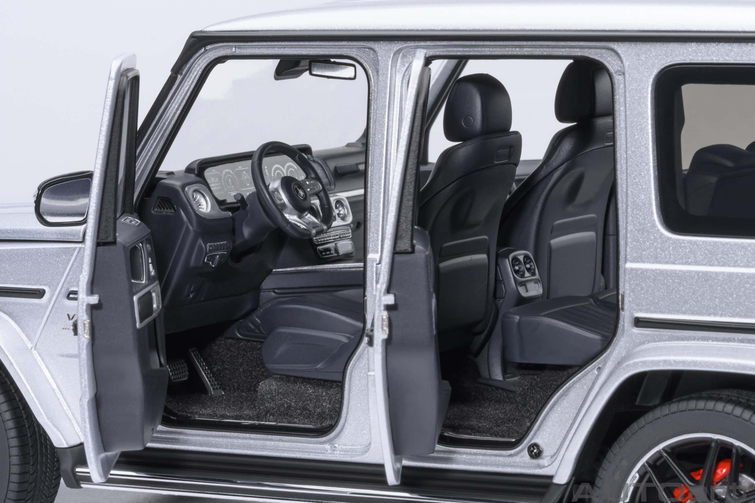 AUTOart Mercedes-AMG G63 2019 1:18 - Iridium Silver Metallic - Image 9