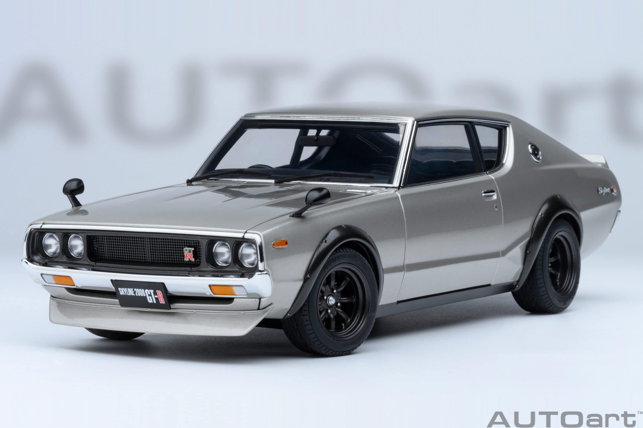 AUTOart Nissan Skyline 2000 GT-R 1973 (KPGC110) Tuned Version 1:18