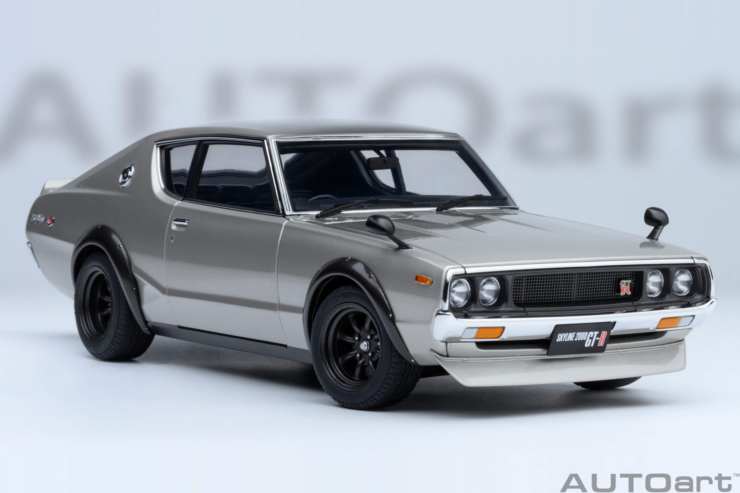 AUTOart Nissan Skyline 2000 GT-R 1973 (KPGC110) Tuned Version 1:18 - Silver - Image 18