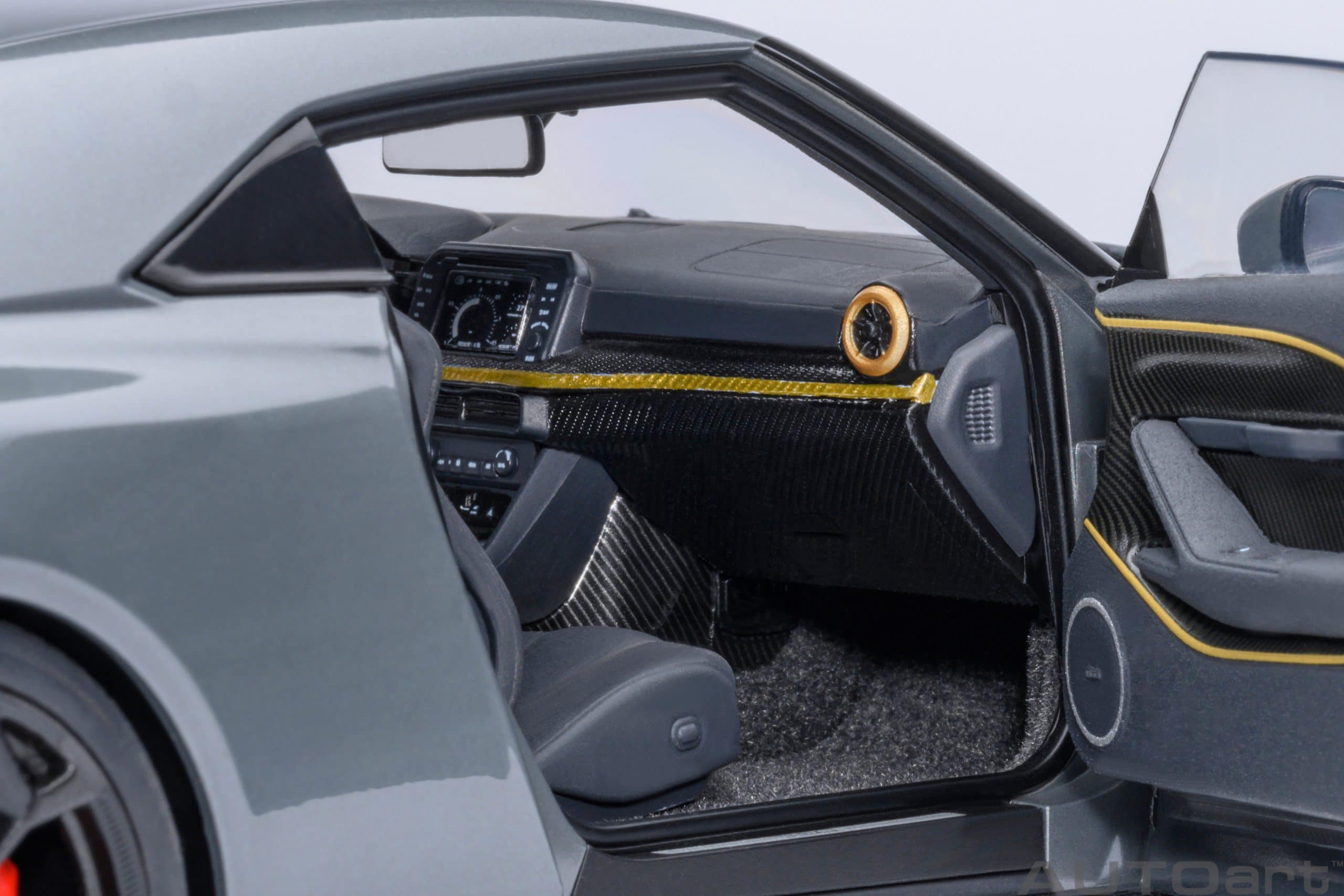 AUTOart Nissan GT-R50 by Italdesign Goodwood Version 2020 1:18 - Image 10
