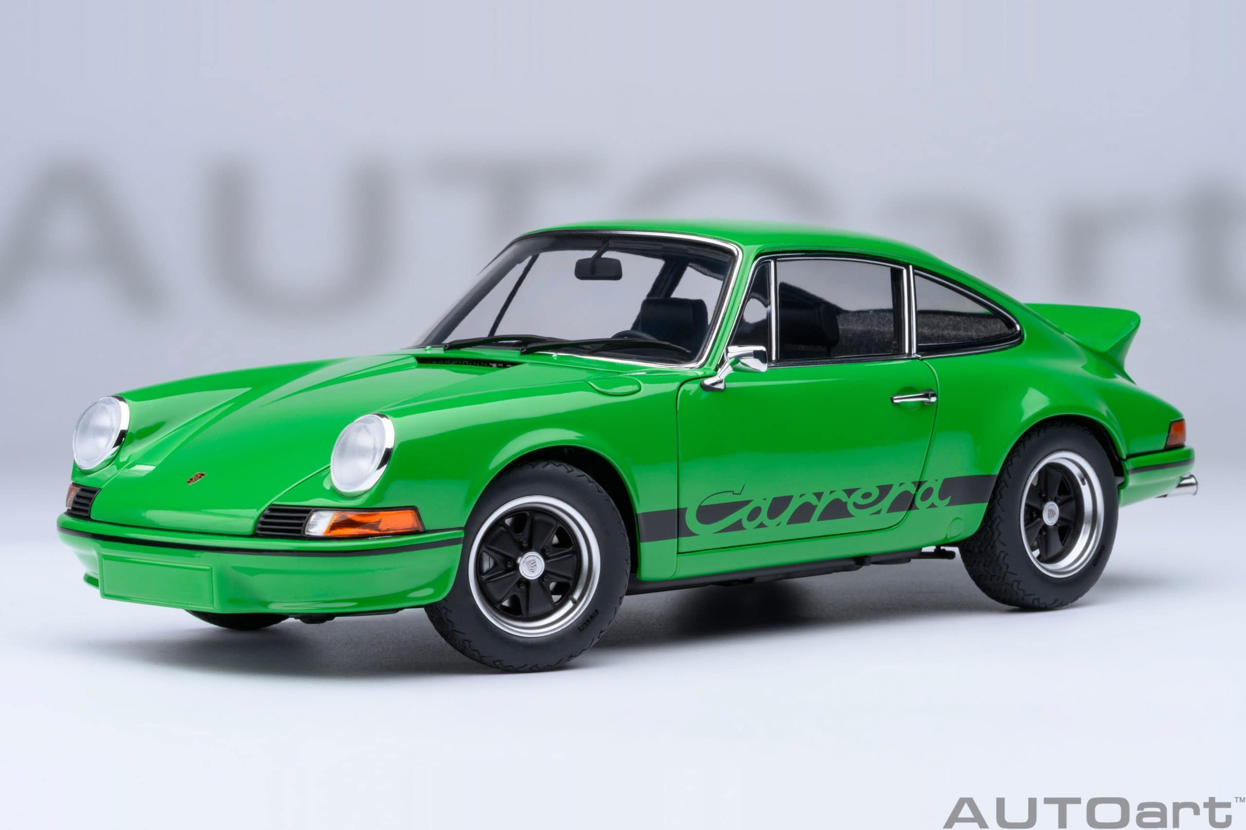 AUTOart Porsche 911 Carrera 2.7 RS 1:18 - Viper Green / Black Stripes