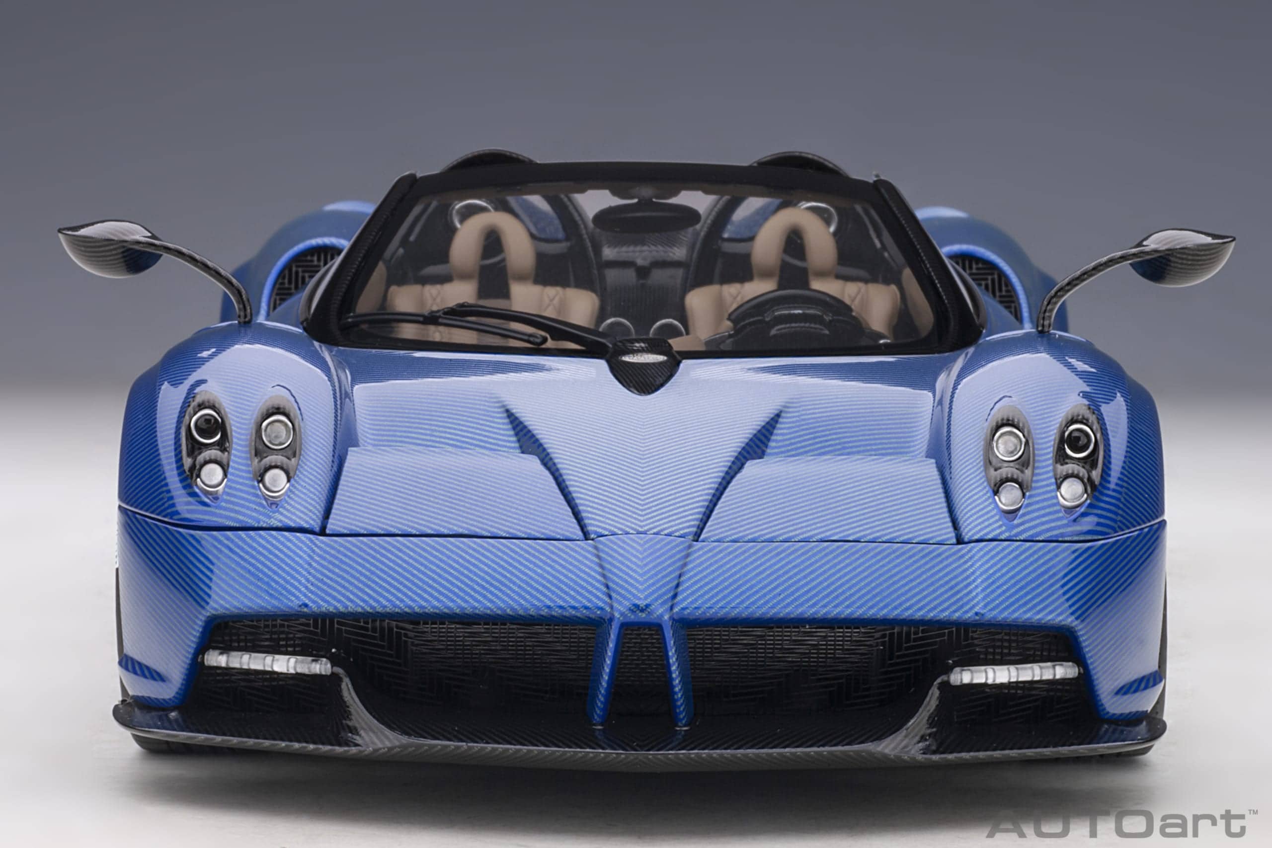 AUTOart Pagani Huayra Roadster 2017 1:18 - Blue Tricolore Carbon Fiber – Bild 7