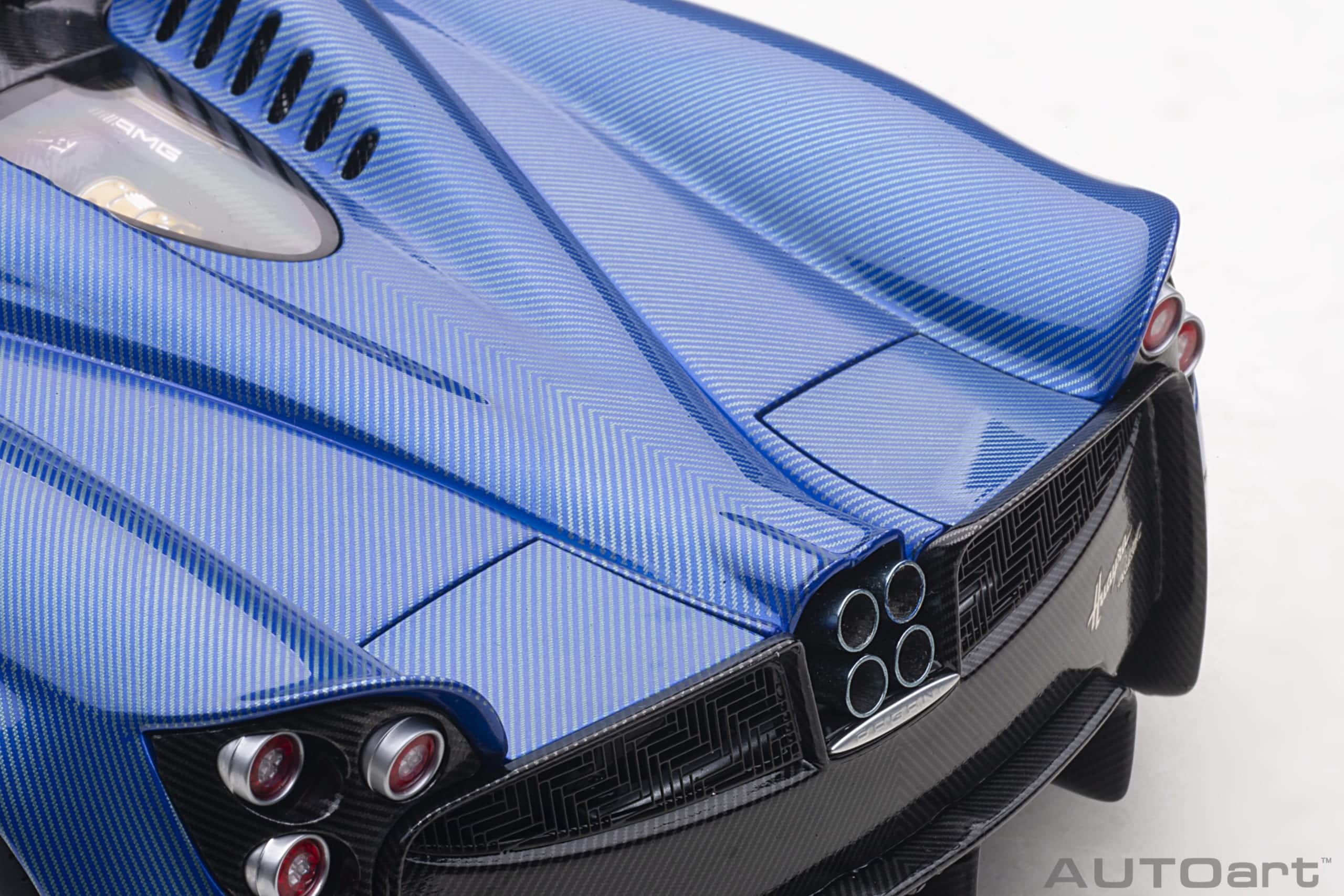 AUTOart Pagani Huayra Roadster 2017 1:18 - Blue Tricolore Carbon Fiber – Bild 17