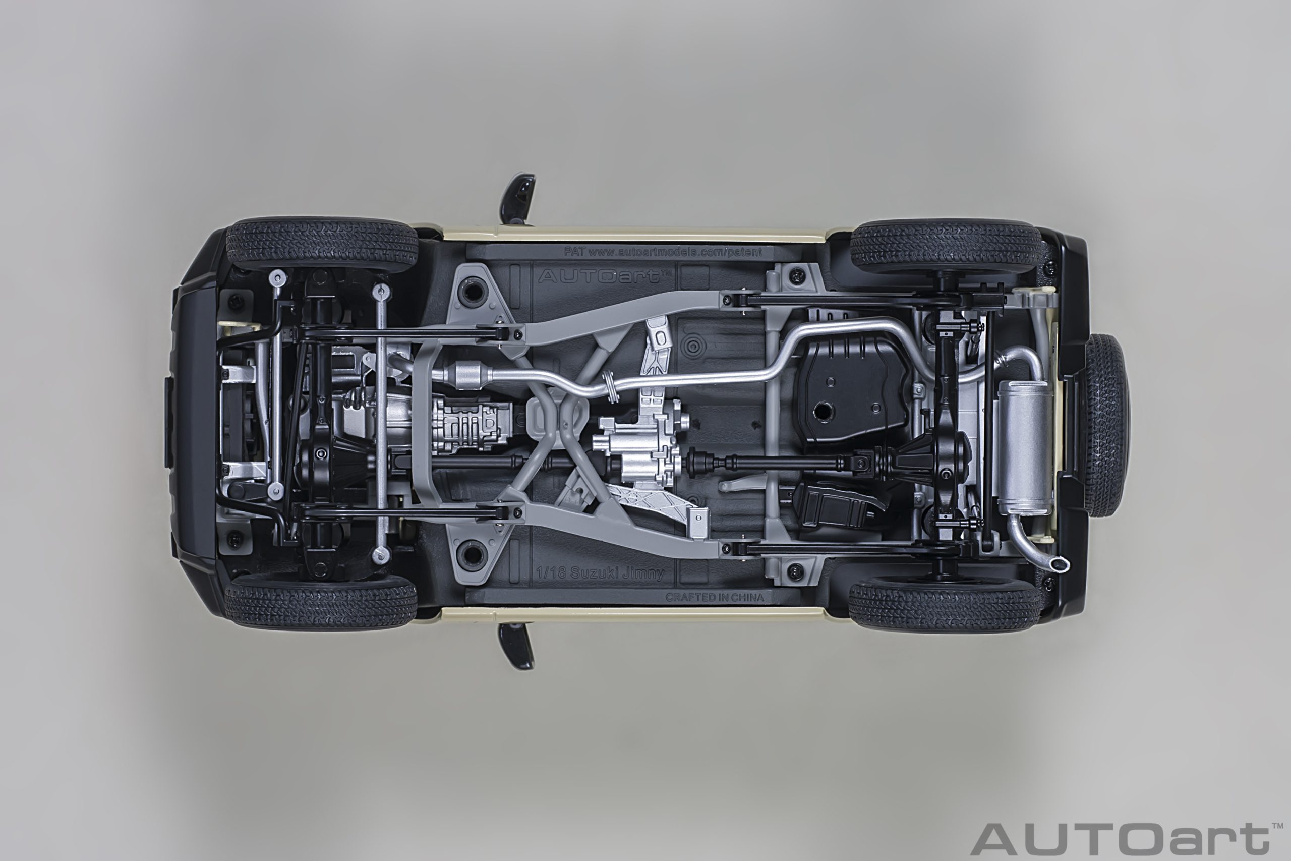 AUTOart Suzuki Jimny (JB64) (660cc/RHD) 1:18 - Chiffon Ivory Metallic / Black - Immagine 8
