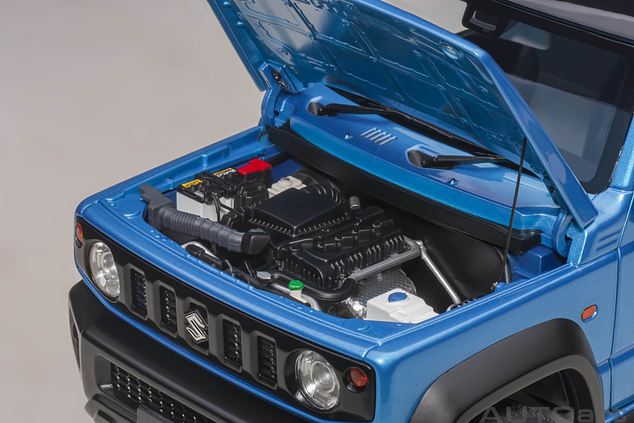 AUTOart Suzuki Jimny (JB74) Sierra 1:18 - Brisk Blue - Image 11