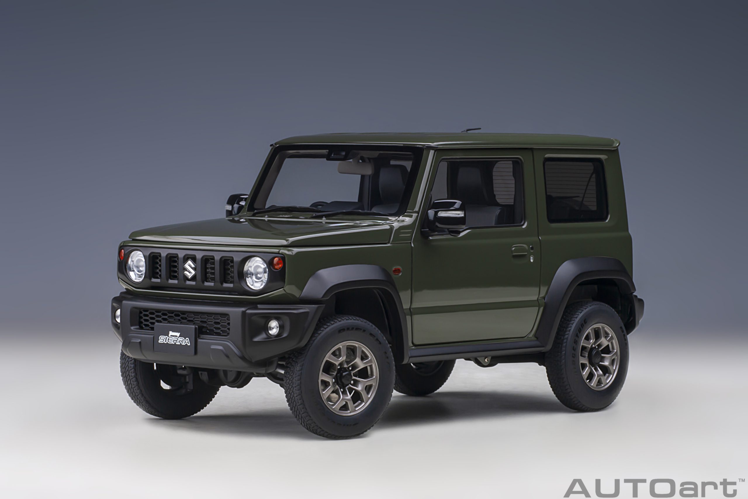 AUTOart Suzuki Jimny Sierra (JB74) RHD 1:18 - Jungle Green