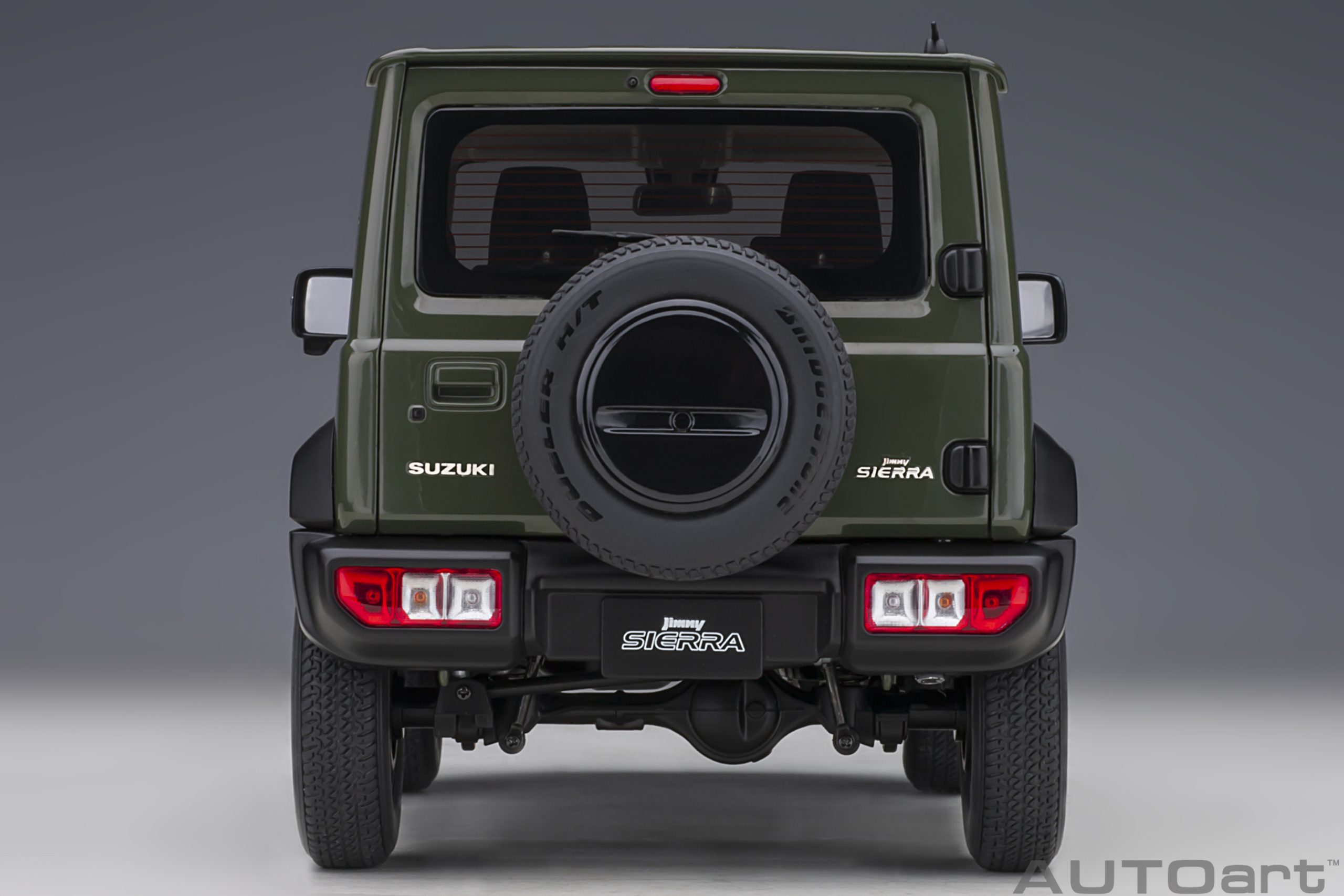 AUTOart Suzuki Jimny Sierra (JB74) RHD 1:18 - Jungle Green - Image 6