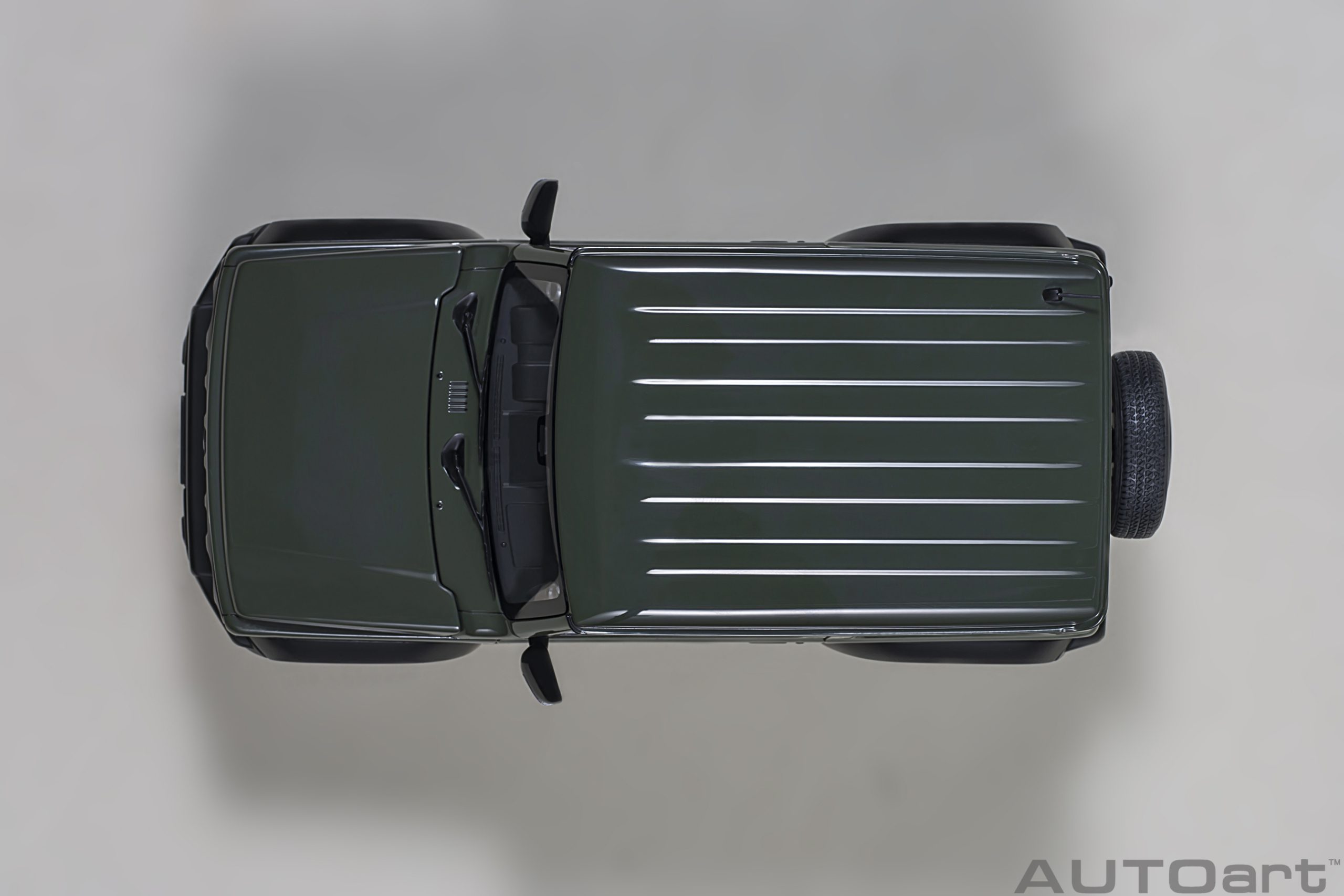 AUTOart Suzuki Jimny Sierra (JB74) RHD 1:18 - Jungle Green - Image 7