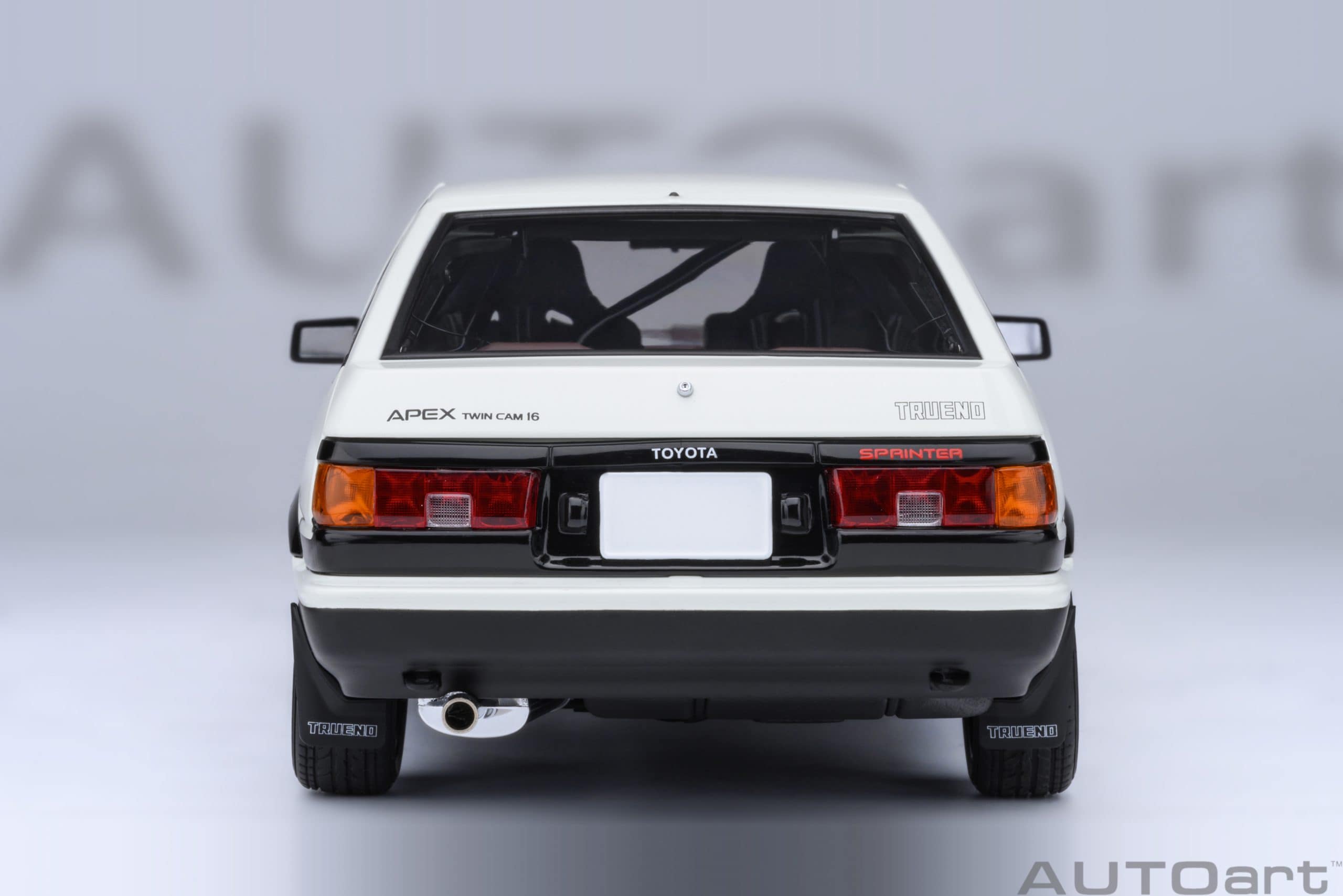 AUTOart Toyota Sprinter Trueno (AE86) "Project D" Final Version 1:18 - Image 7