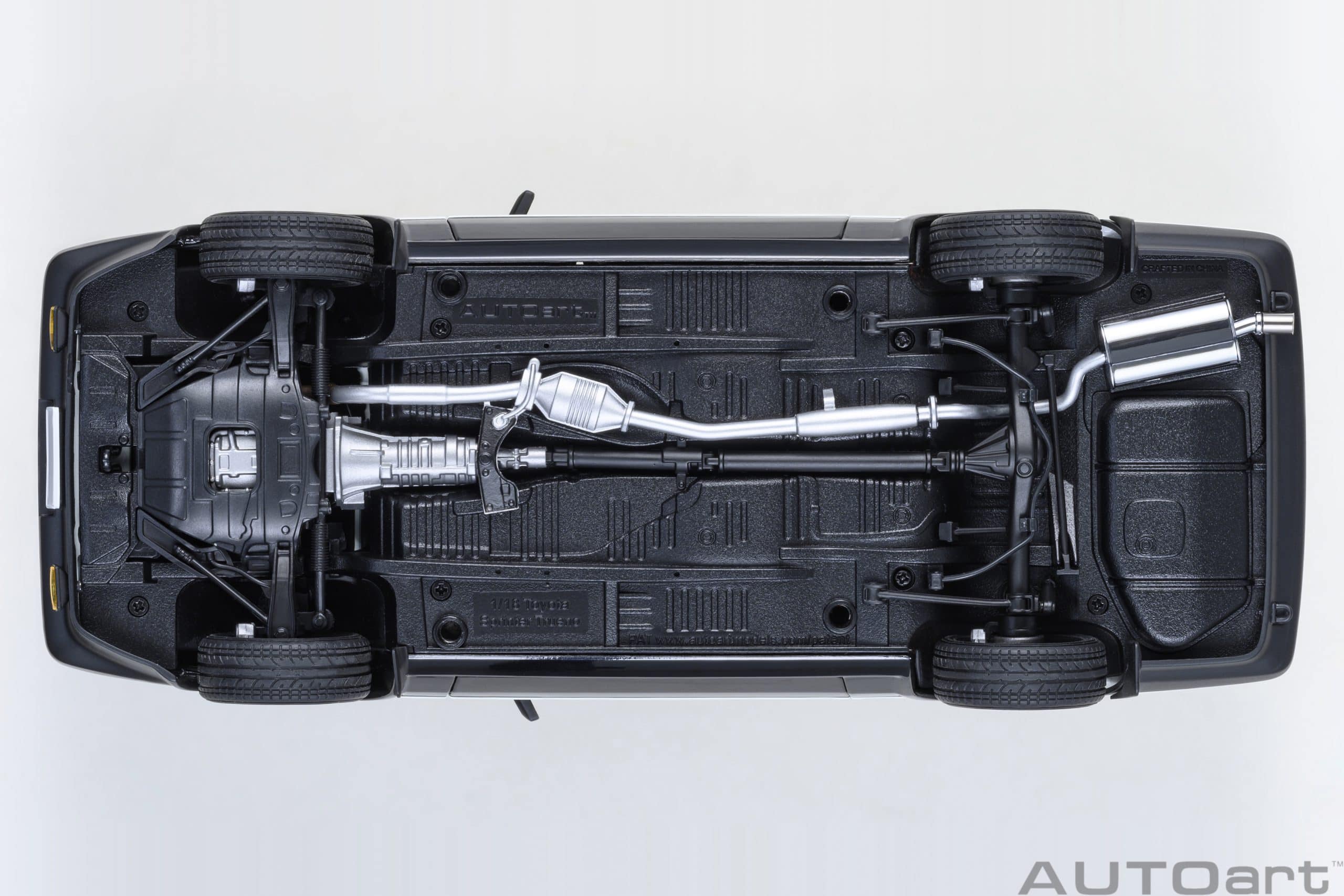 AUTOart Toyota Sprinter Trueno (AE86) "Project D" Final Version 1:18 - Image 9