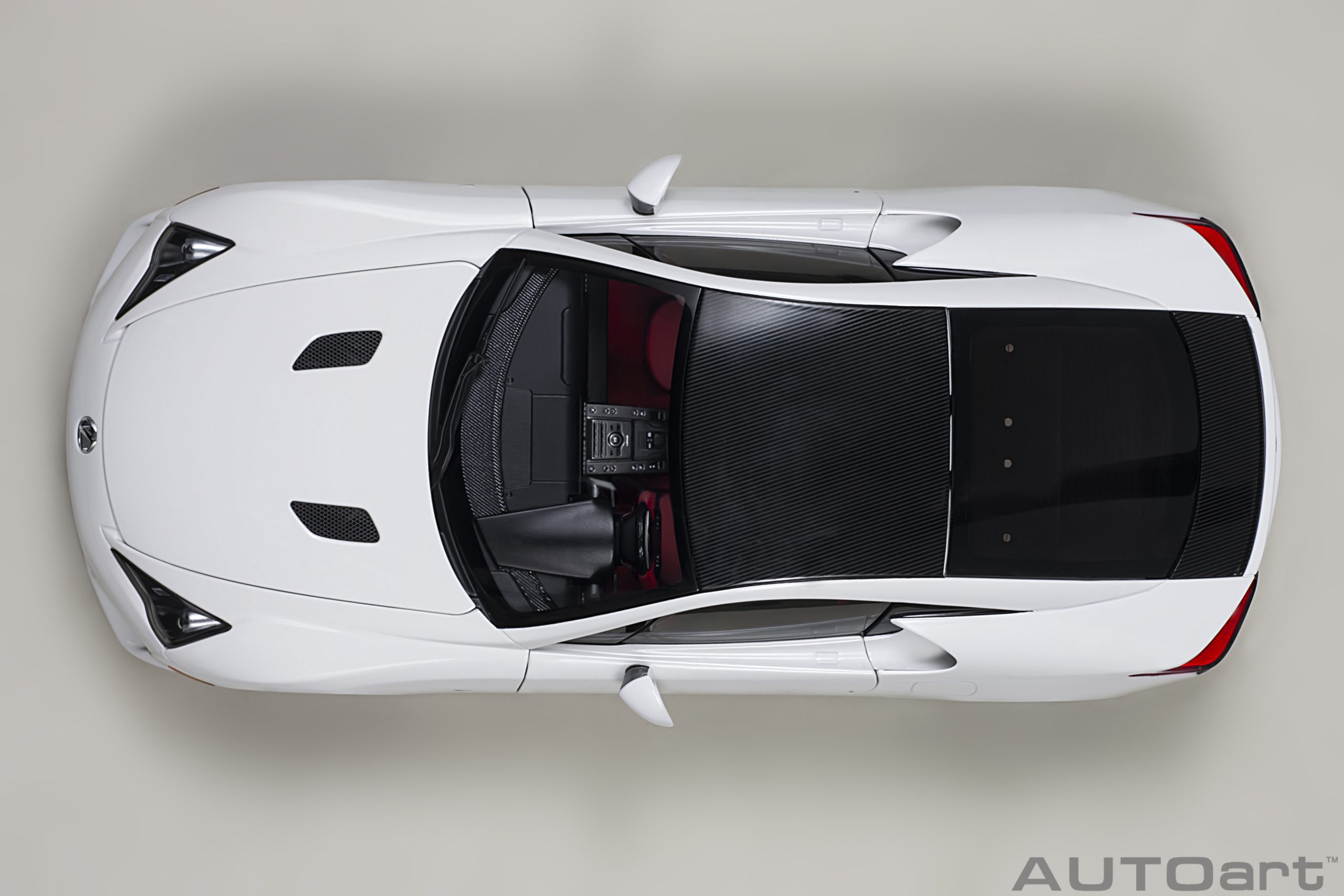 AUTOart Lexus LFA 2010 1:18 - Whitest White / Carbon Black - Image 7