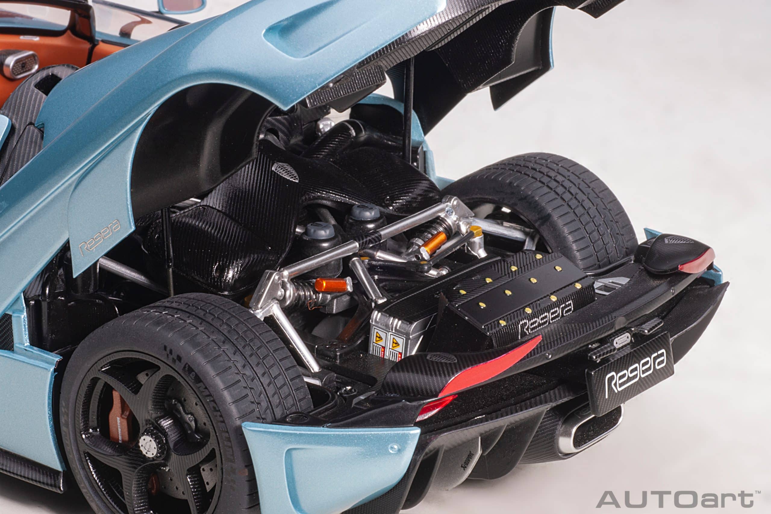 AUTOart Koenigsegg Regera 2016 1:18 - Horizon Blue - Image 14