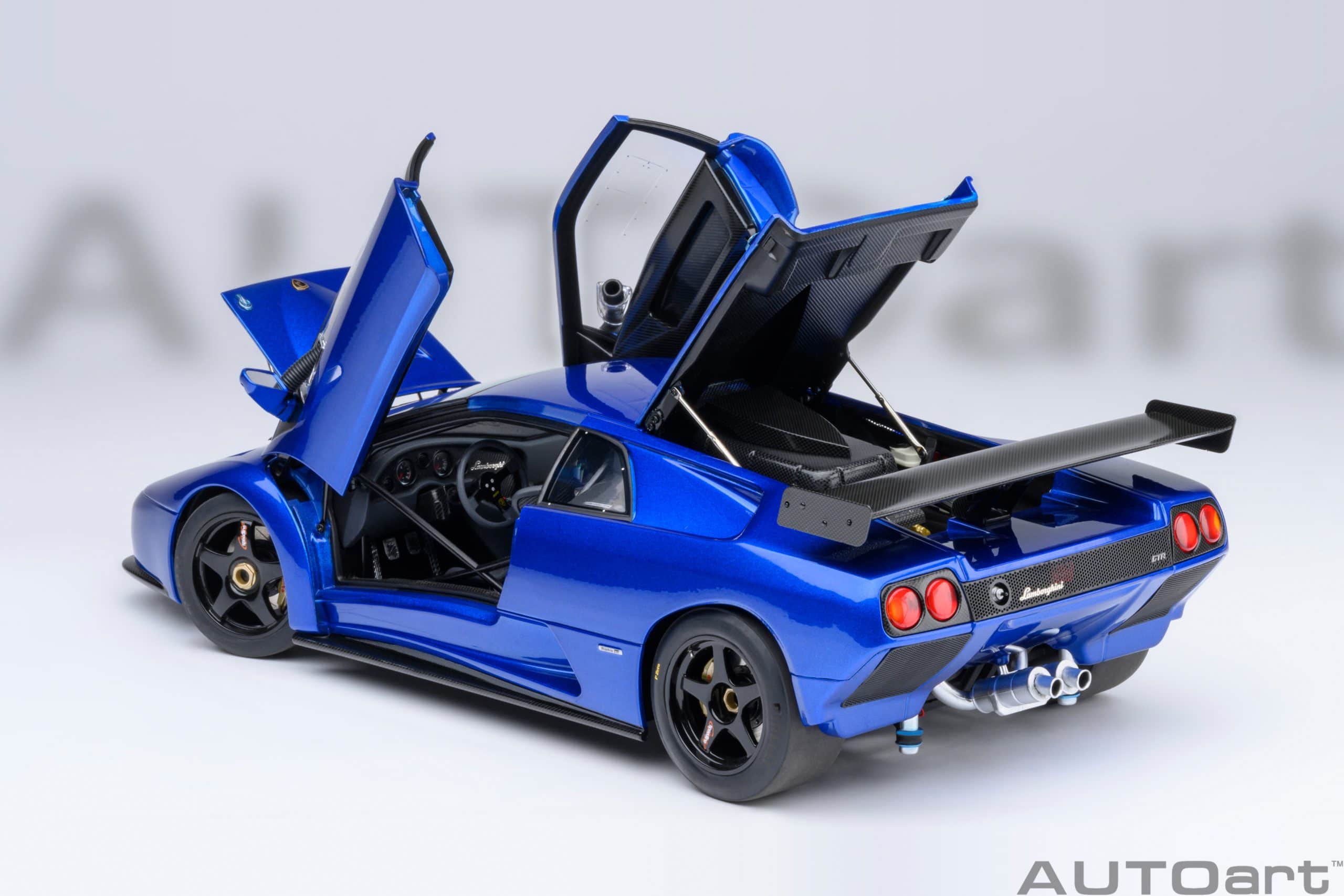 AUTOart Lamborghini Diablo GTR 1999 1:18 - Monterey Blue - Image 16