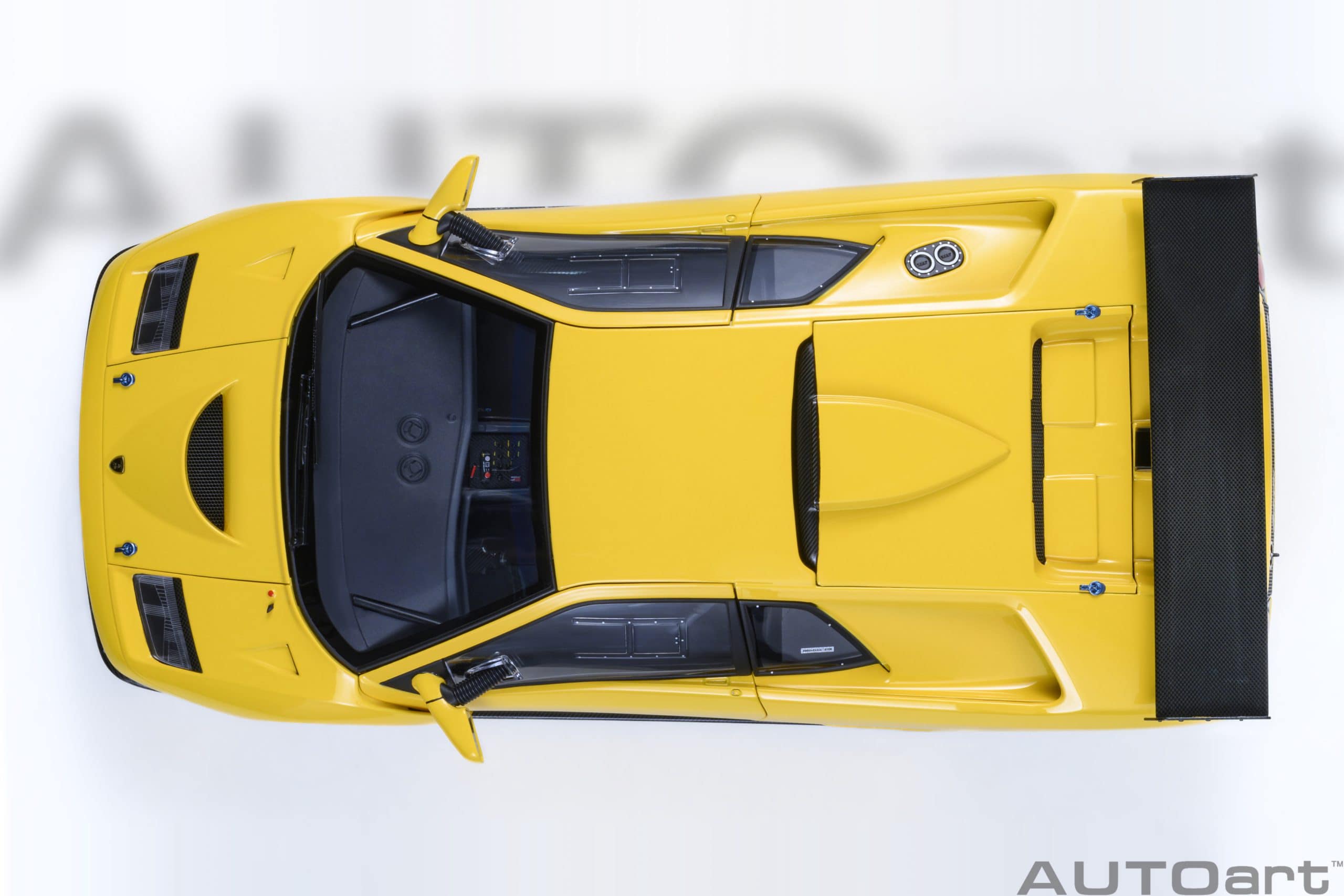 AUTOart Lamborghini Diablo GTR 1999 1:18 - Superfly Yellow - Image 7