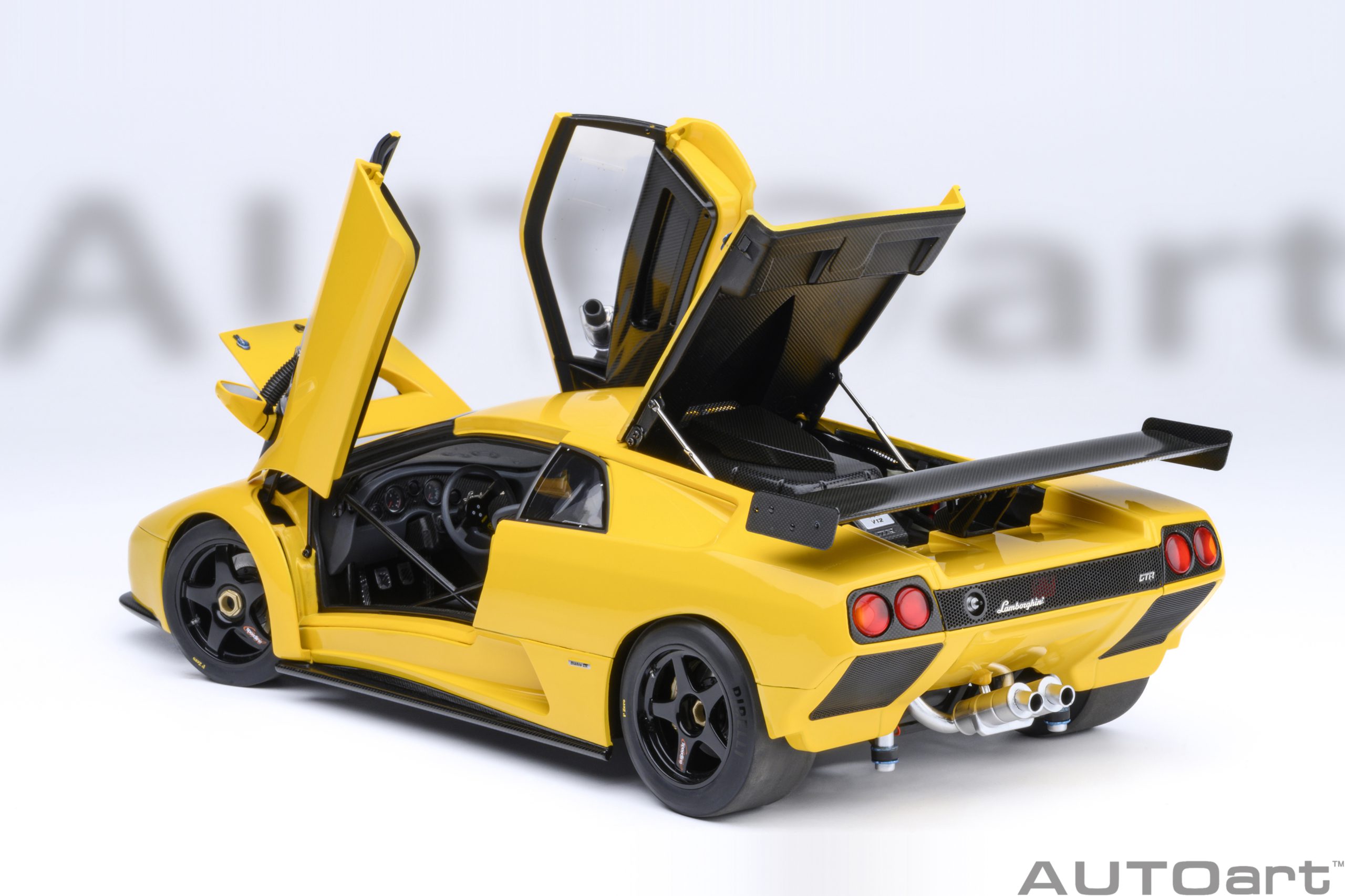 AUTOart Lamborghini Diablo GTR 1999 1:18 - Superfly Yellow - Image 16