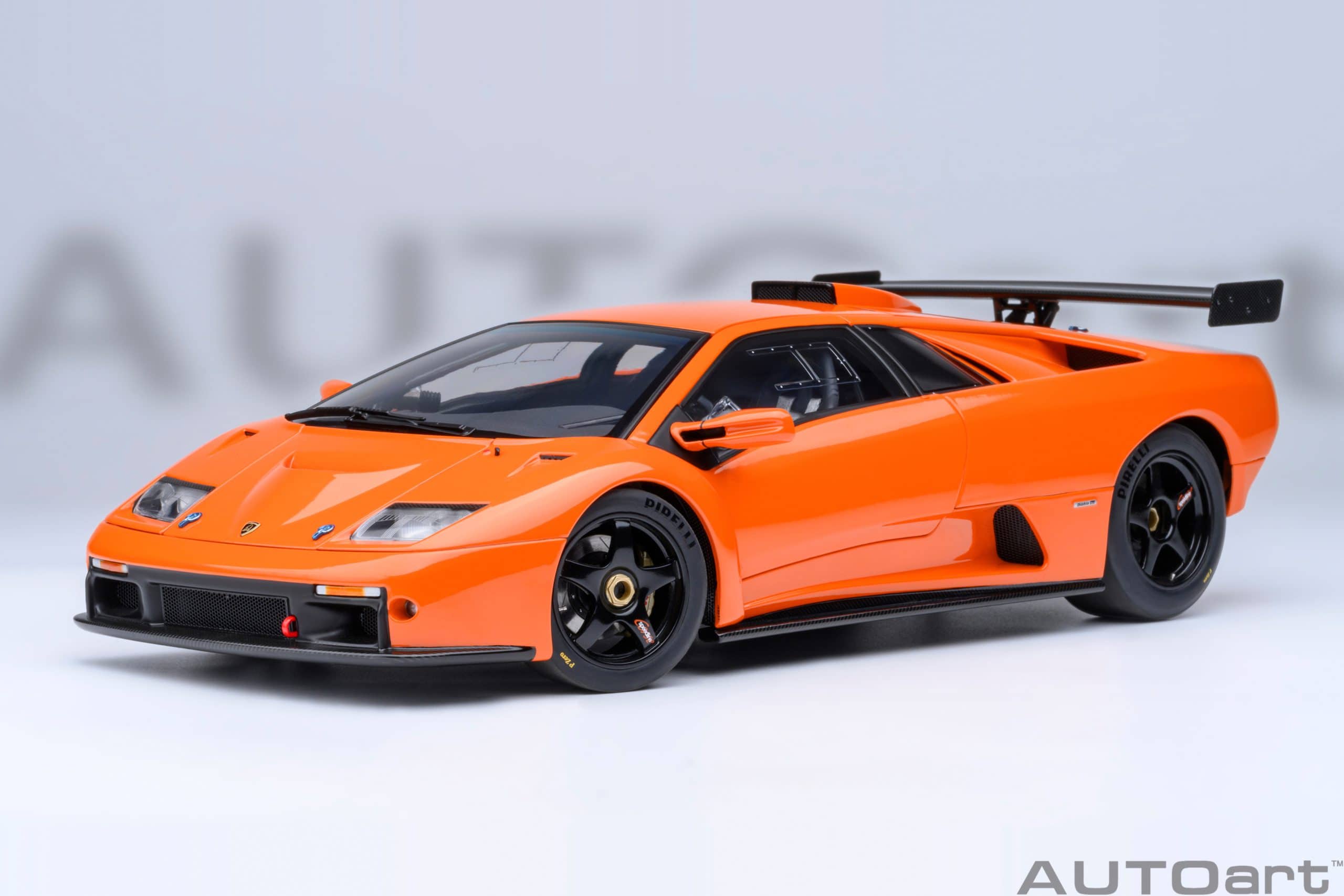 AUTOart Lamborghini Diablo GTR 1999 1:18 - Ishtar Orange