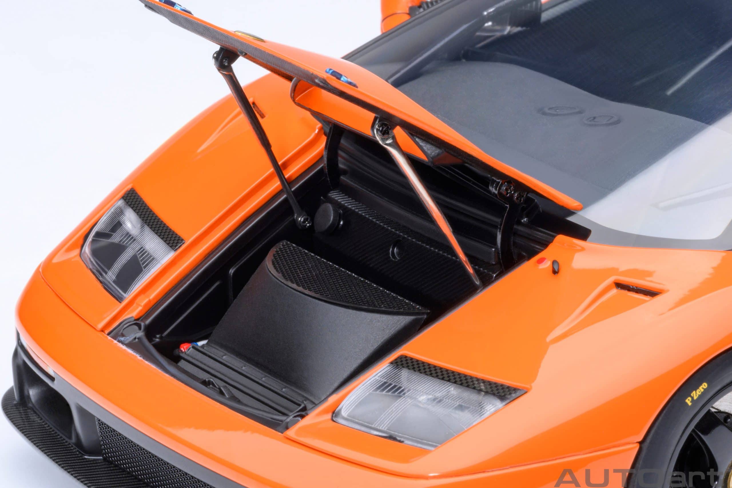 AUTOart Lamborghini Diablo GTR 1999 1:18 - Ishtar Orange - Image 11