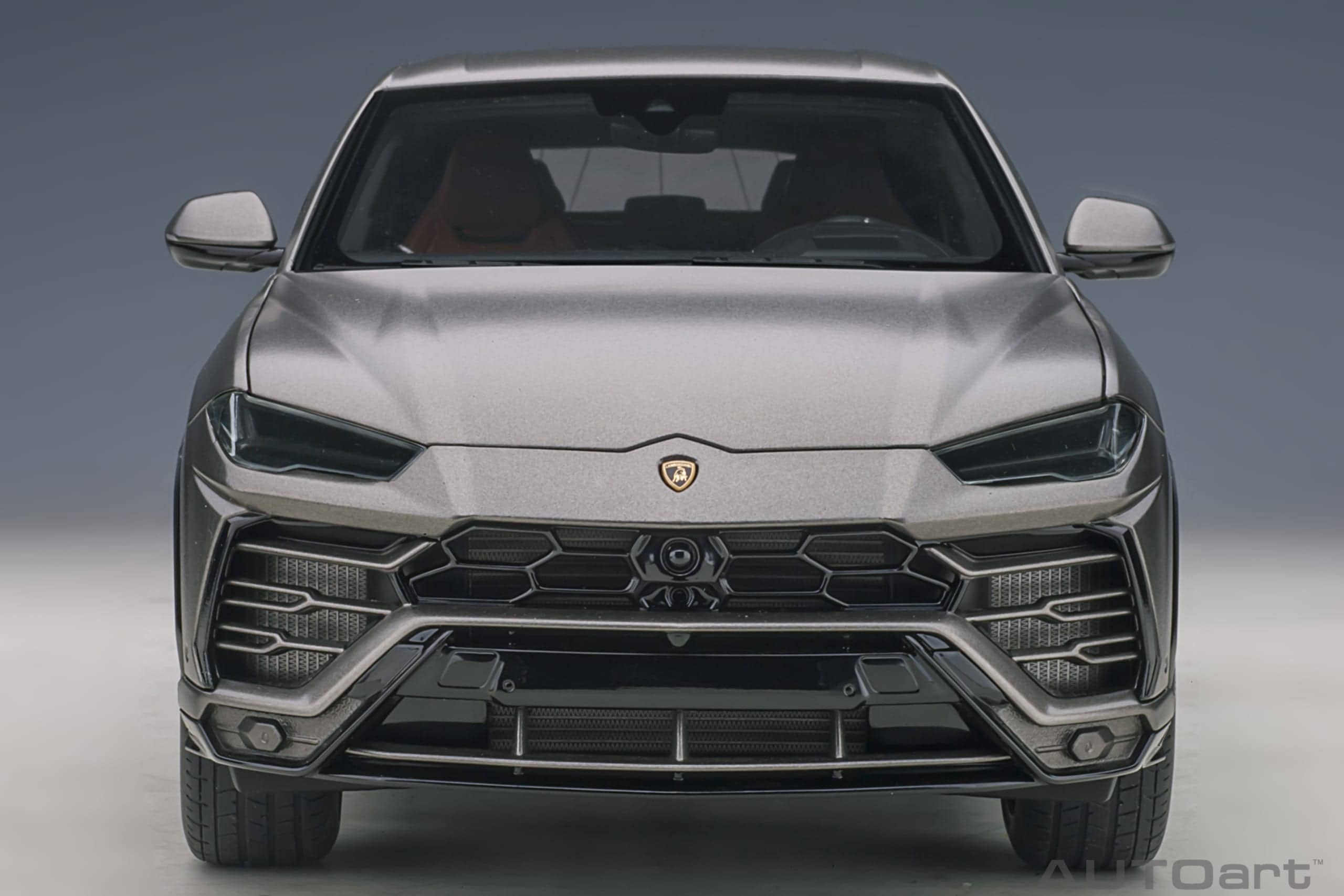 AUTOart Lamborghini Urus 2018 1:18 - Matt Grey - Image 5