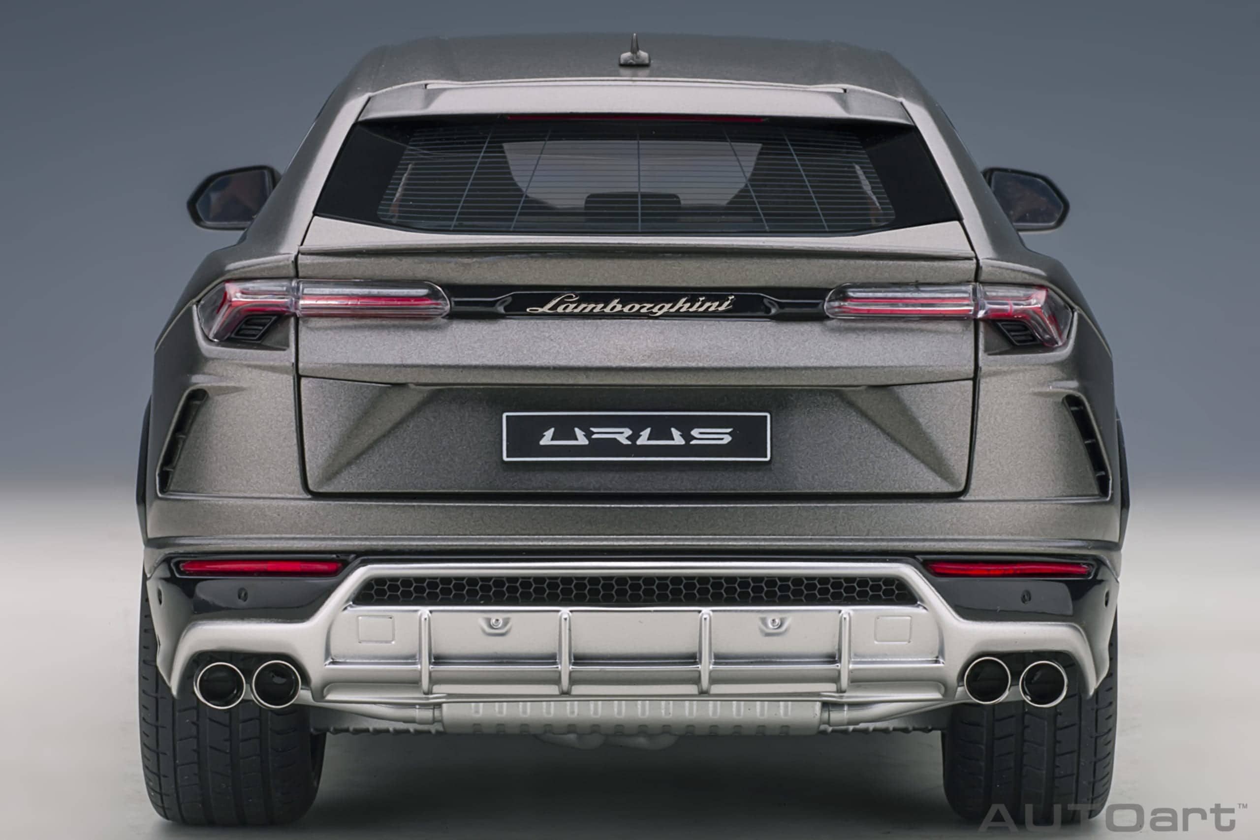 AUTOart Lamborghini Urus 2018 1:18 - Matt Grey - Image 6