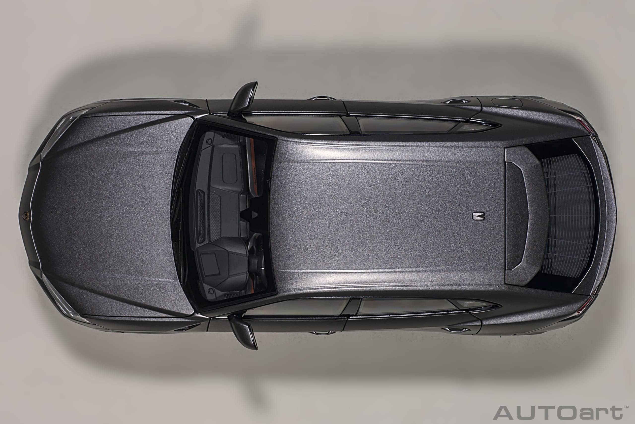 AUTOart Lamborghini Urus 2018 1:18 - Matt Grey - Image 7