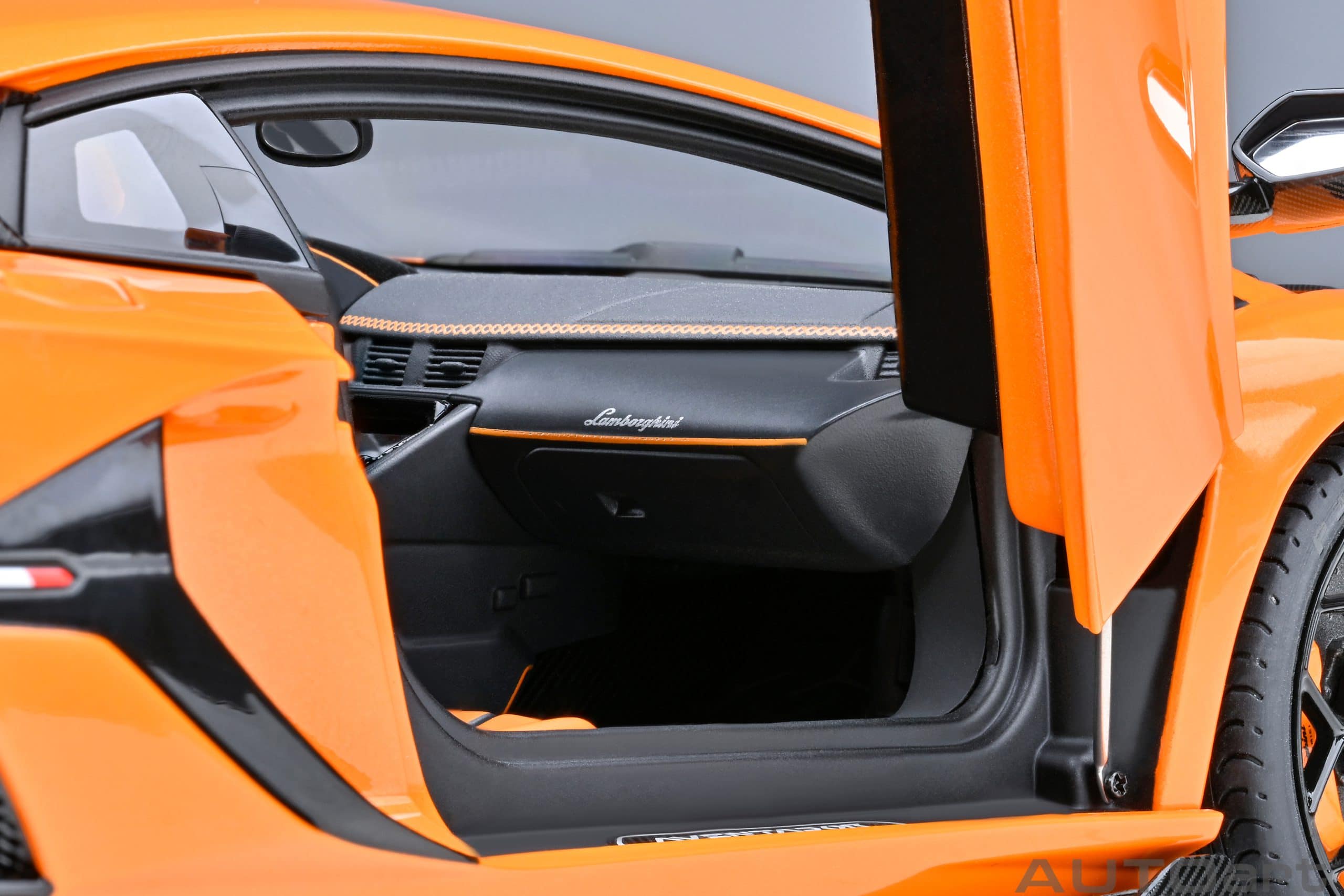 AUTOart Lamborghini Aventador SVJ 2019 1:18 - Pearl Orange - Image 10
