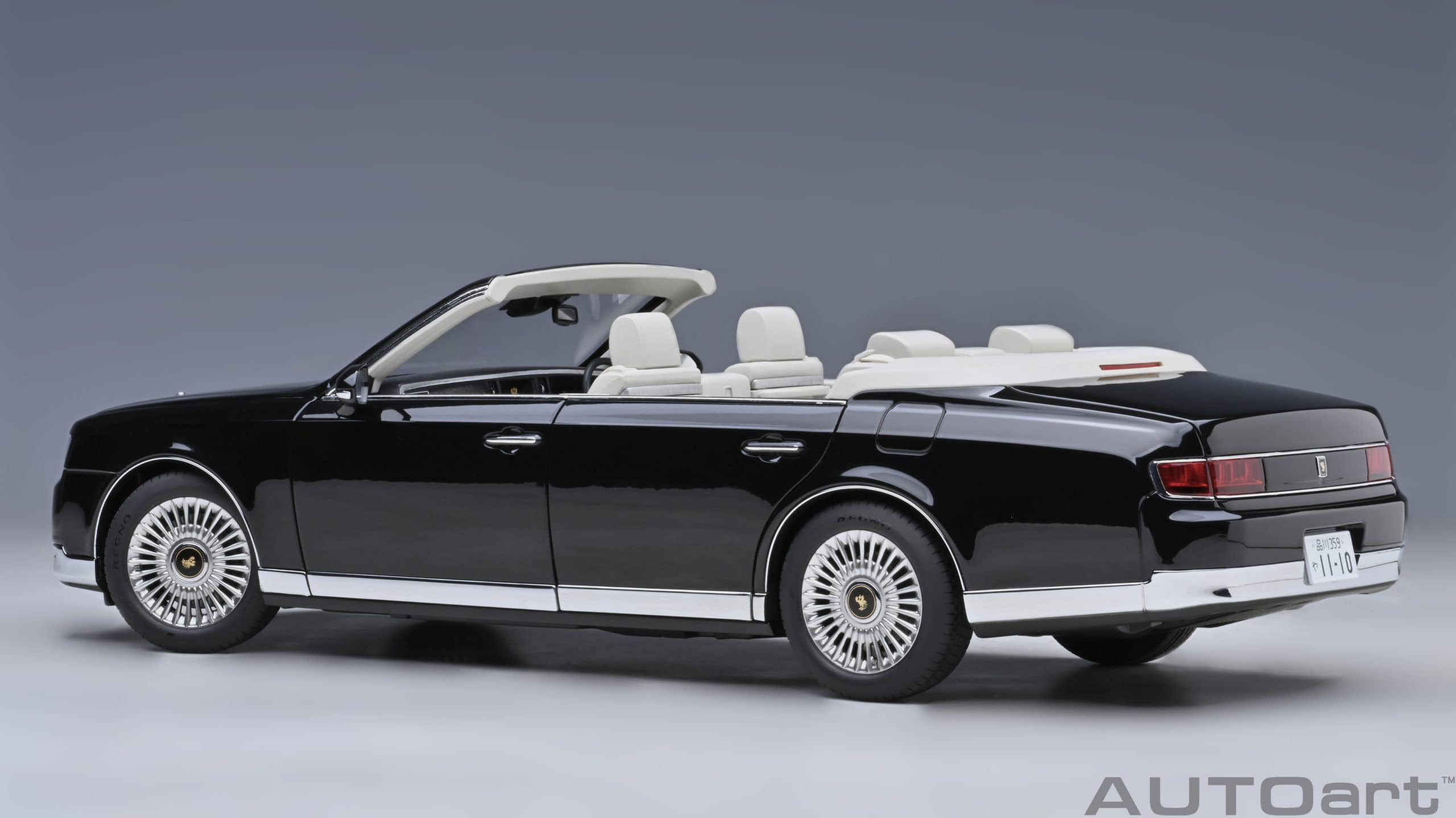 AUTOart Toyota Century Open Car 2019 1:18 - Black - Image 2