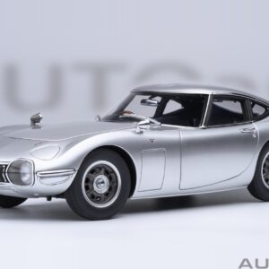 AUTOart Toyota 2000GT 1967 1:18 - Argent