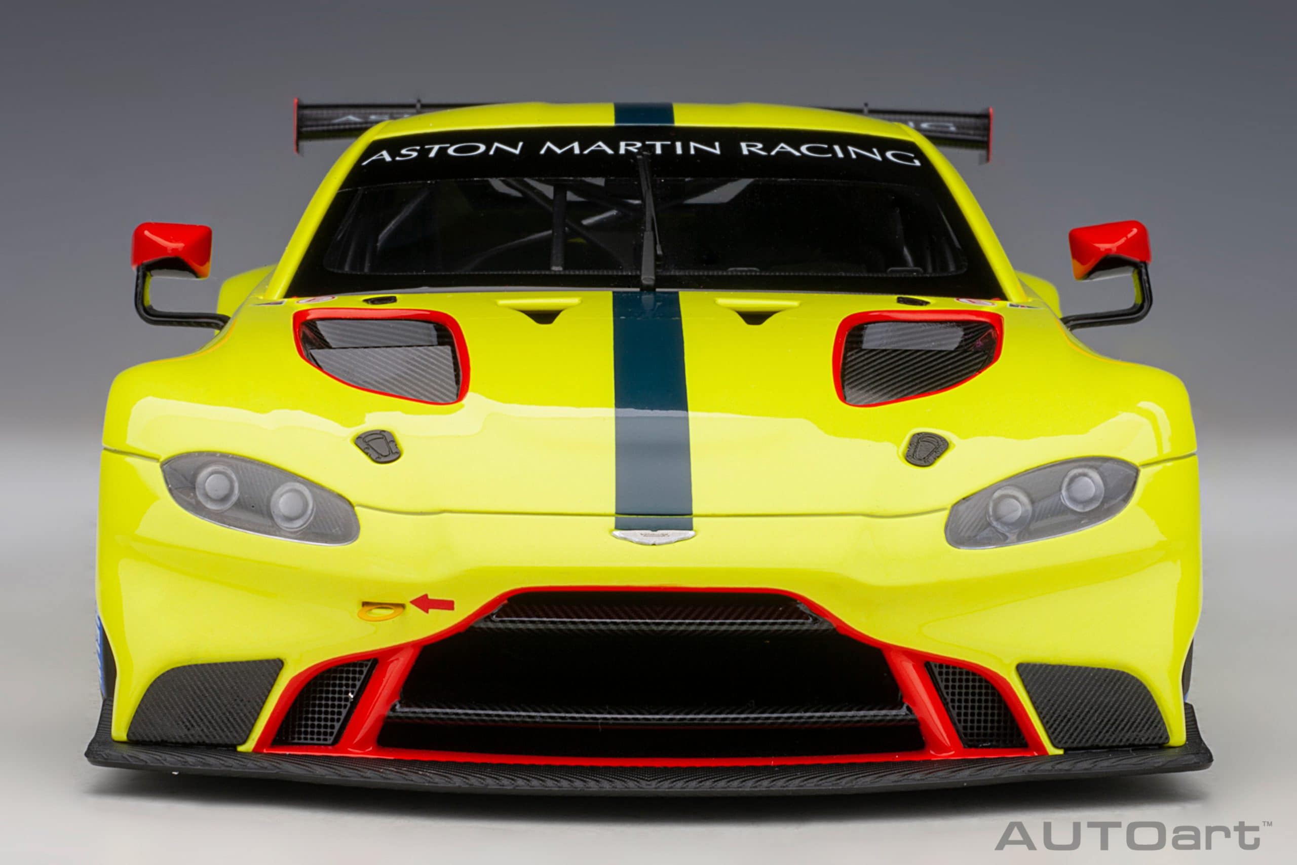 AUTOart Aston Martin Vantage GTE Le Mans Pro 2018 Presentation Car 1:18 - Immagine 5