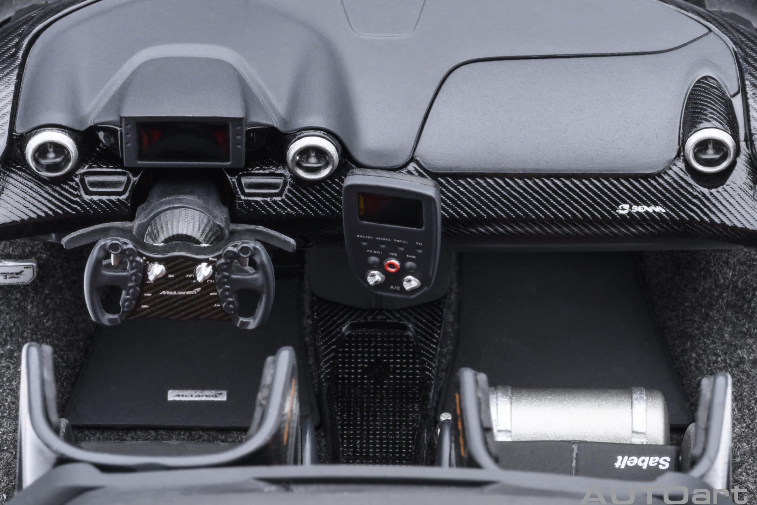 AUTOart McLaren Senna GTR 2019 1:18 - Silica White – Bild 11