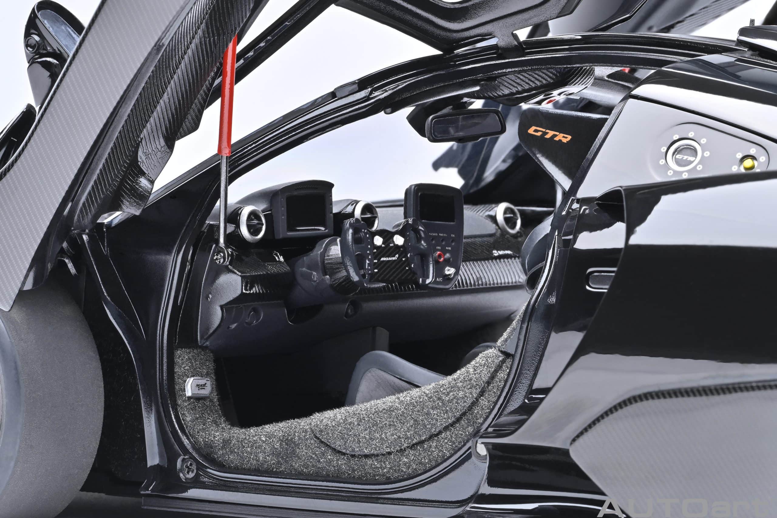 AUTOart McLaren Senna GTR 1:18 - Onyx Black - Image 9