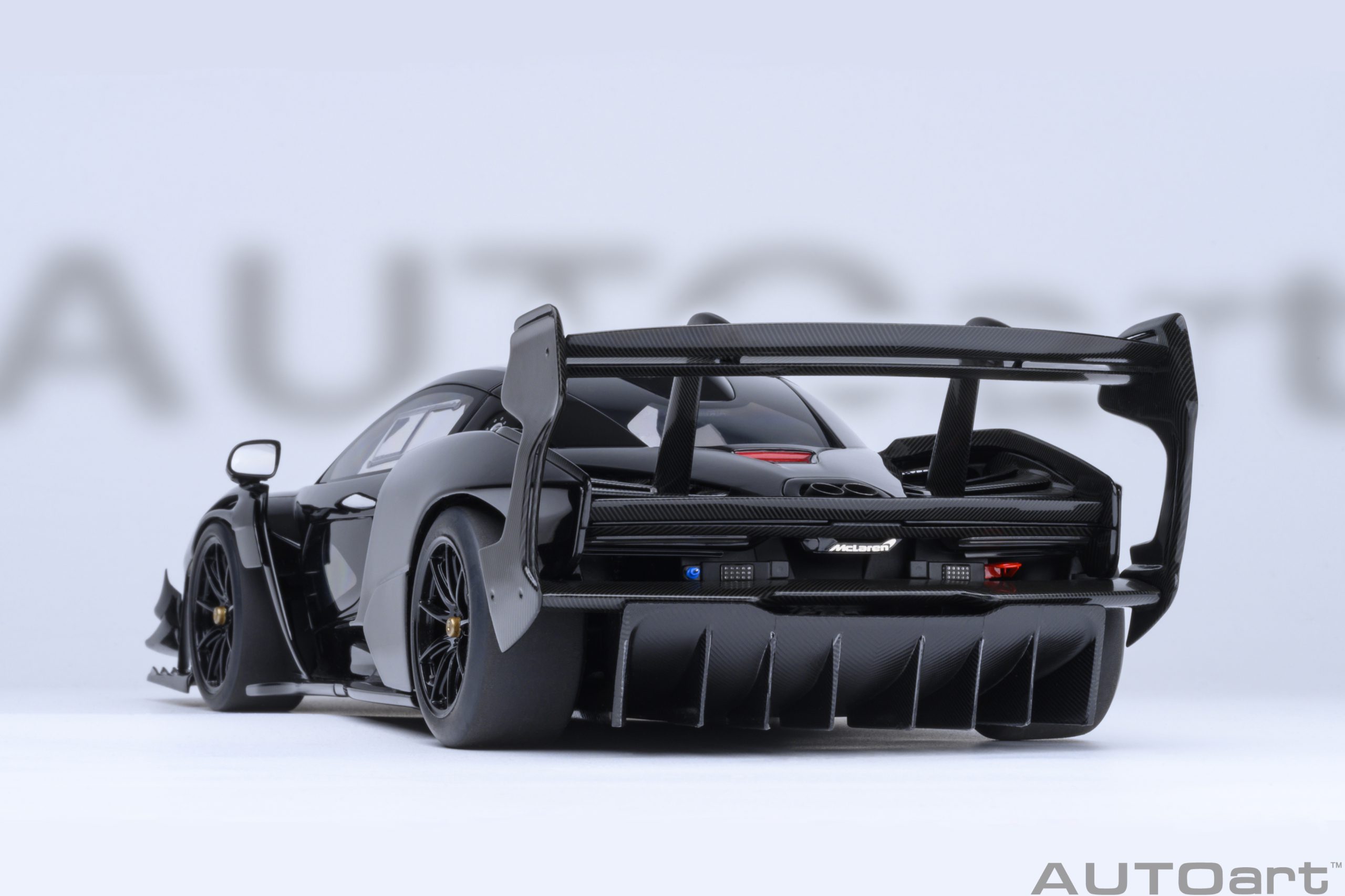 マクラーレン F1 1/18 ブラック　希少　レア　AUTO art マクラーレン F1 1/18 ブラック 希少 レア AUTO art マクラーレン F1 1