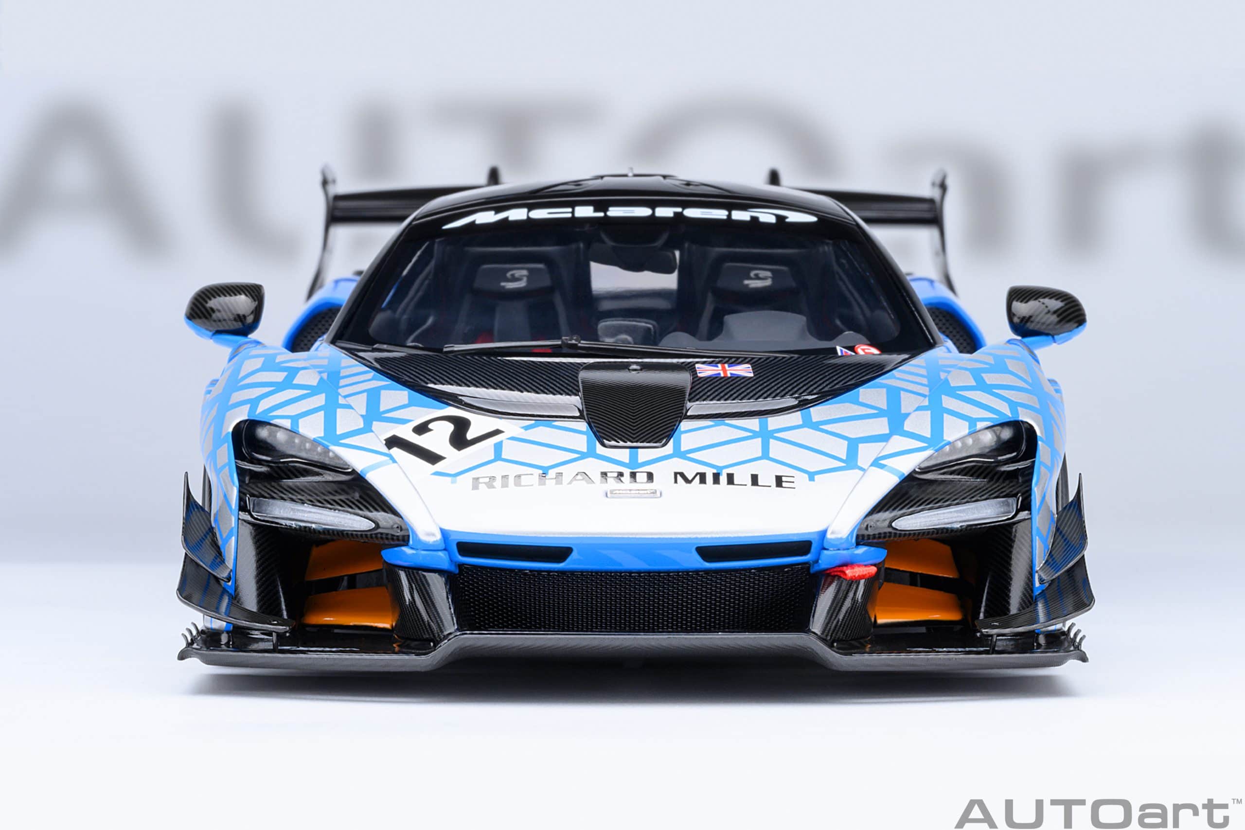 AUTOart McLaren Senna GTR (Presentation version #12) 1:18 - Image 5