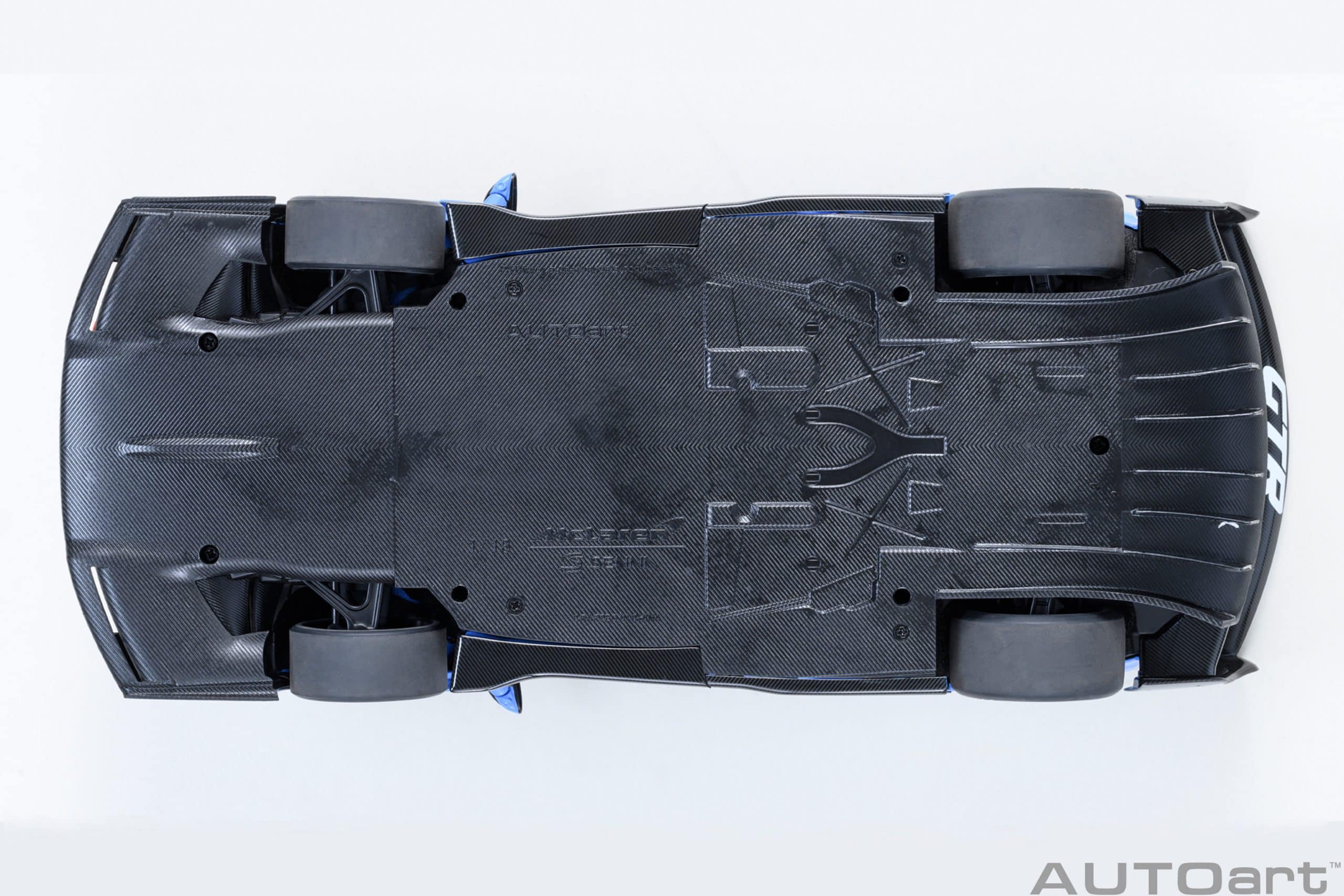 AUTOart McLaren Senna GTR (Presentation version #12) 1:18 - Image 8