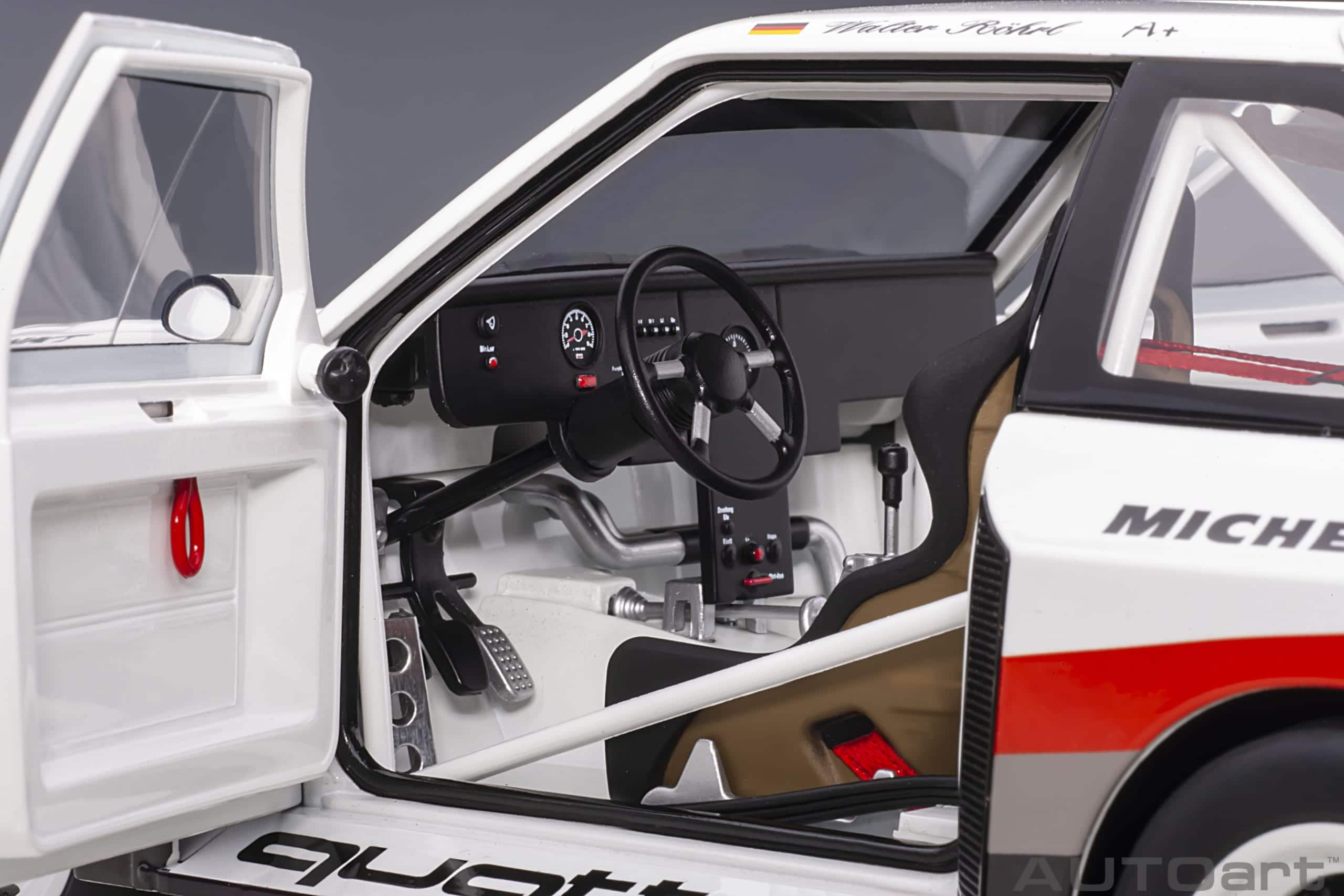 AUTOart Audi Sport quattro S1 Pikes Peak 1987 Röhrl #1 (Winner) 1:18 - Image 9
