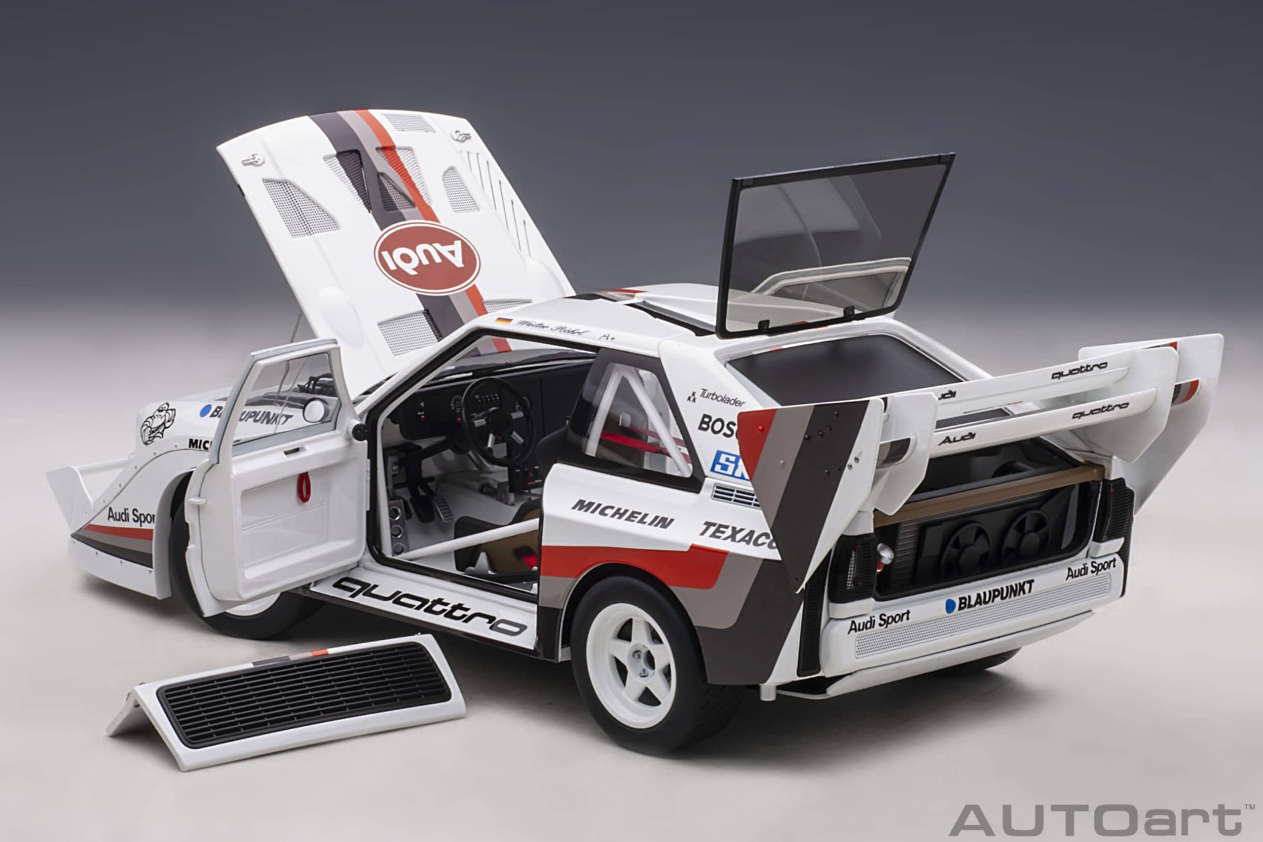 AUTOart Audi Sport quattro S1 Pikes Peak 1987 Röhrl #1 (Winner) 1:18 - Image 15