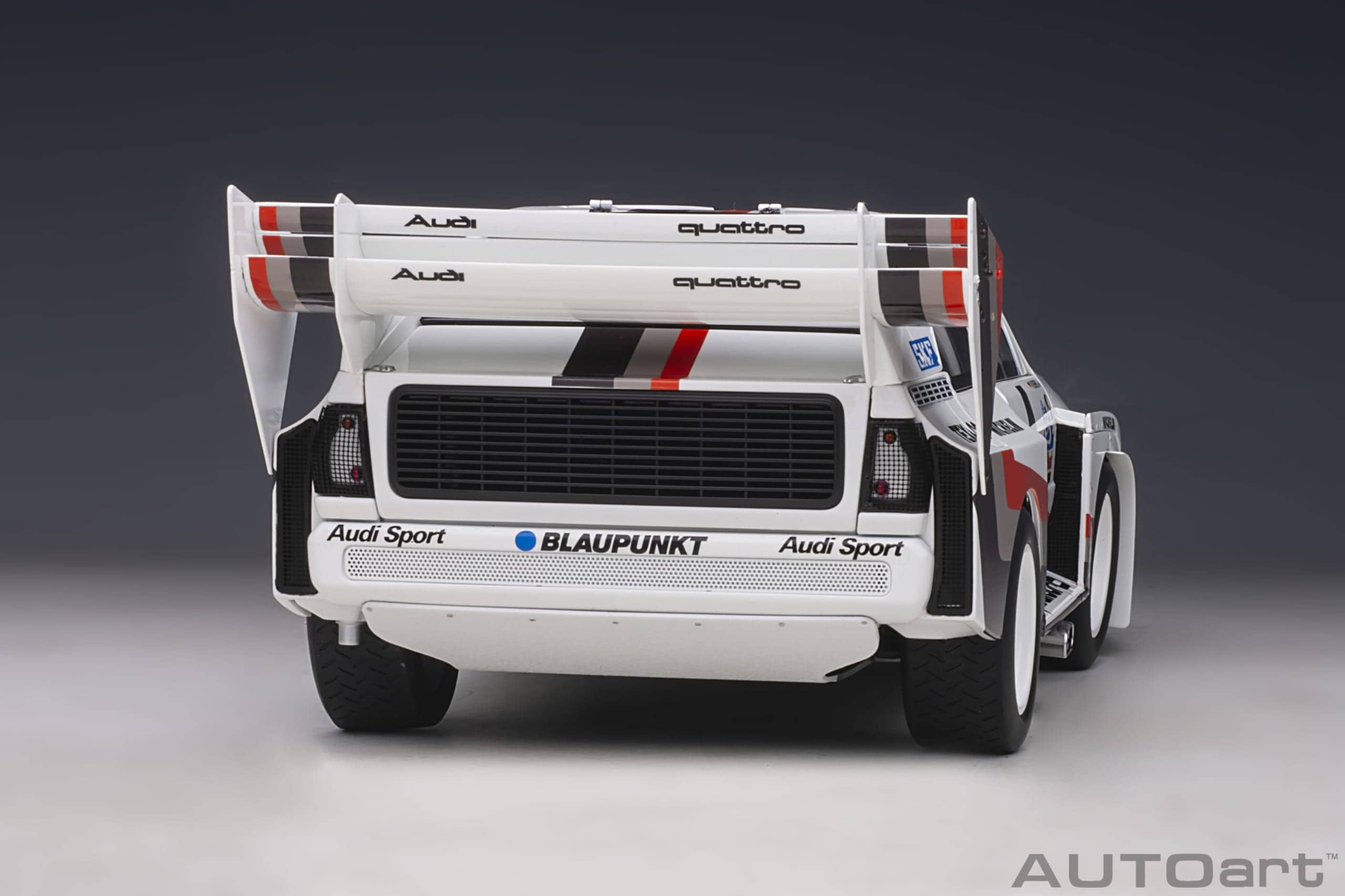 AUTOart Audi Sport quattro S1 Pikes Peak 1987 Röhrl #1 (Winner) 1:18 - Image 19