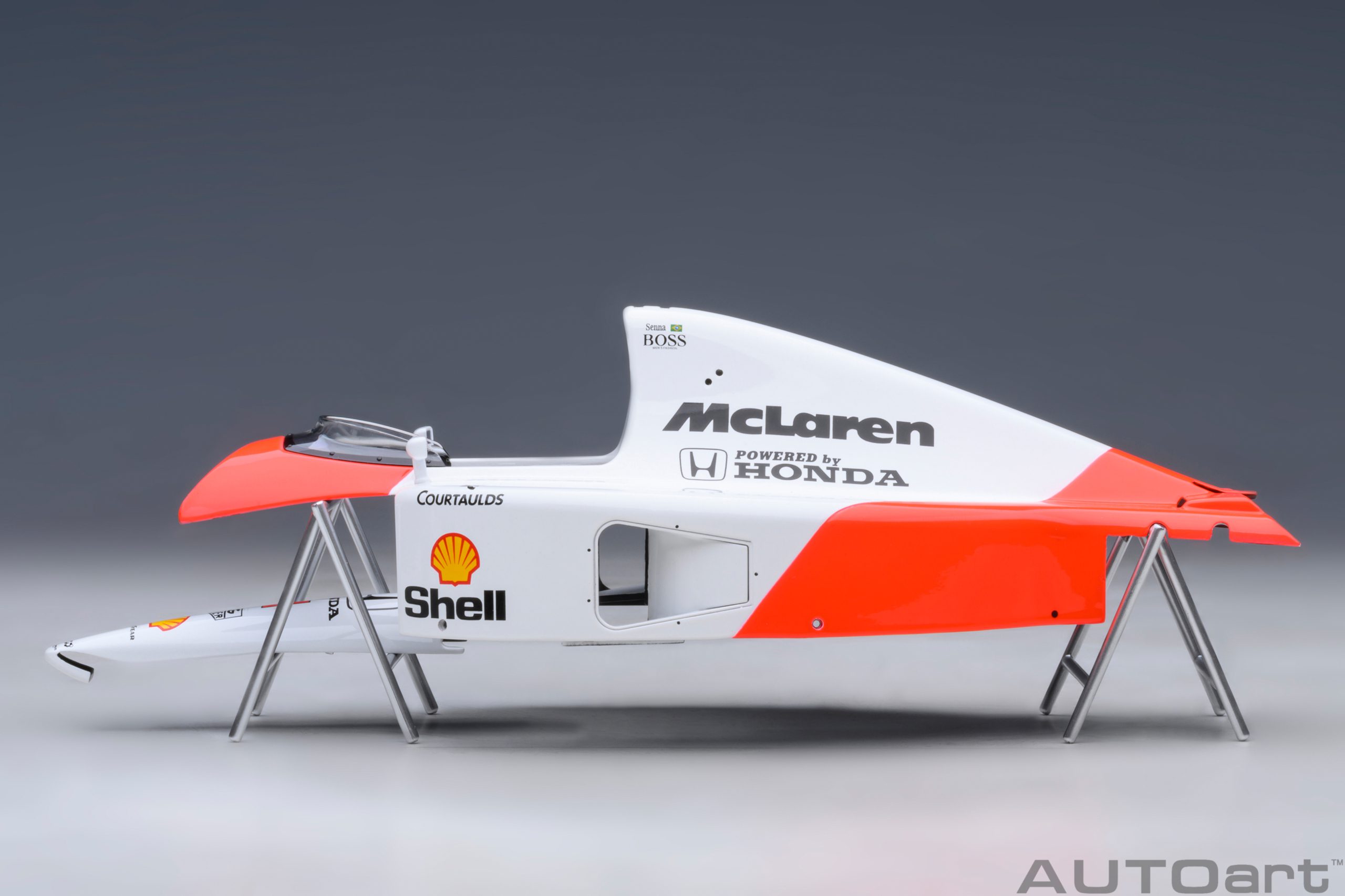 AUTOart McLaren Honda MP4/6 1991 A.Senna #1 (with McLaren Logo) 1:18 - Image 15