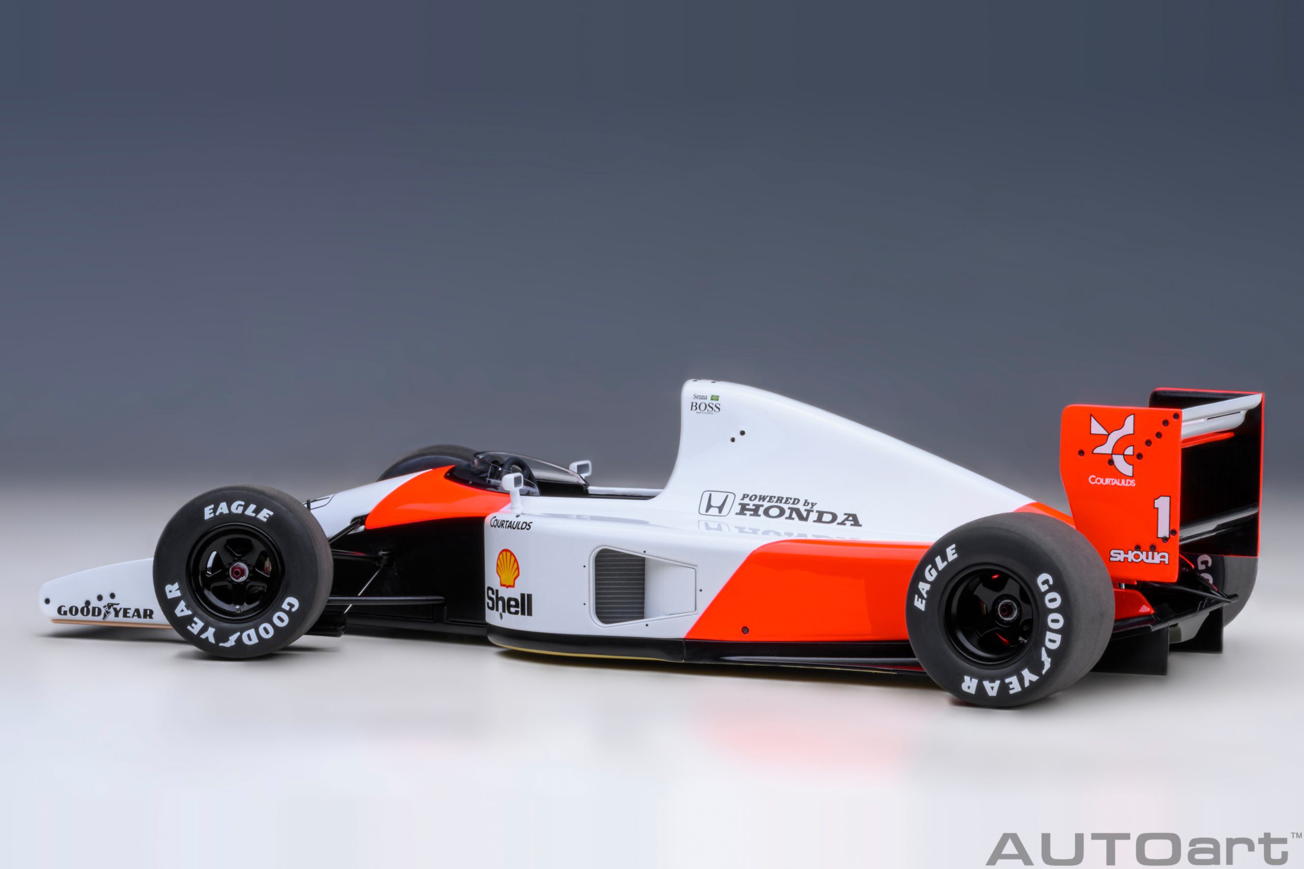 AUTOart McLaren Honda MP4/6 1991 Ayrton Senna #1 1:18 - Imagen 2