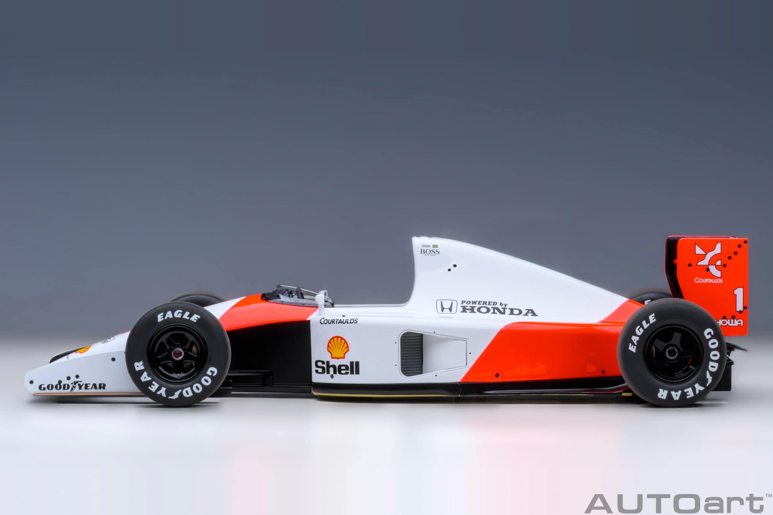 AUTOart McLaren Honda MP4/6 1991 Ayrton Senna #1 1:18 - Imagen 3