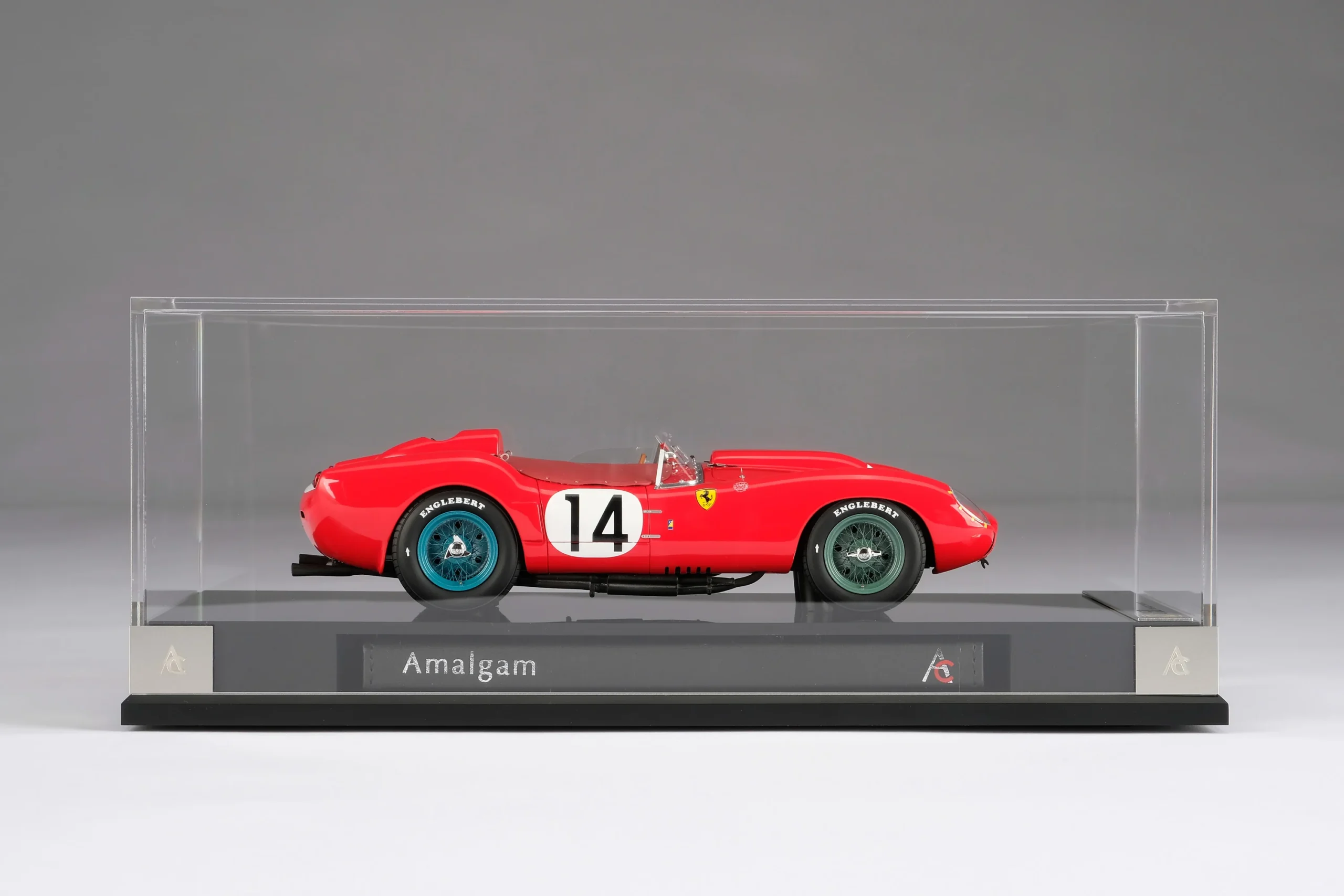 Amalgam Ferrari 250 TR - Le-Mans-Sieger 1958 1/18 – Bild 5