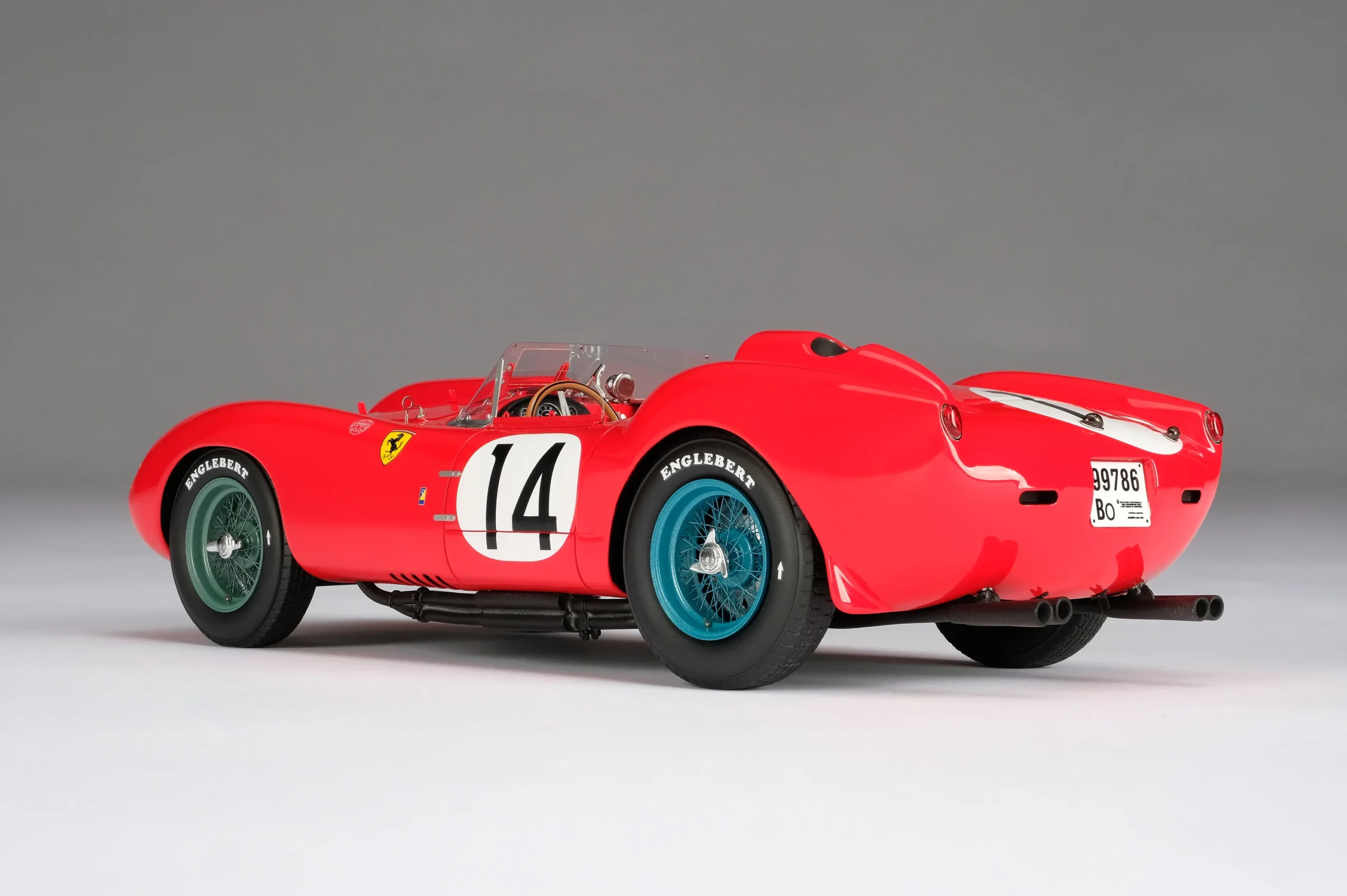 Amalgam Ferrari 250 TR - Le-Mans-Sieger 1958 1/18 – Bild 14